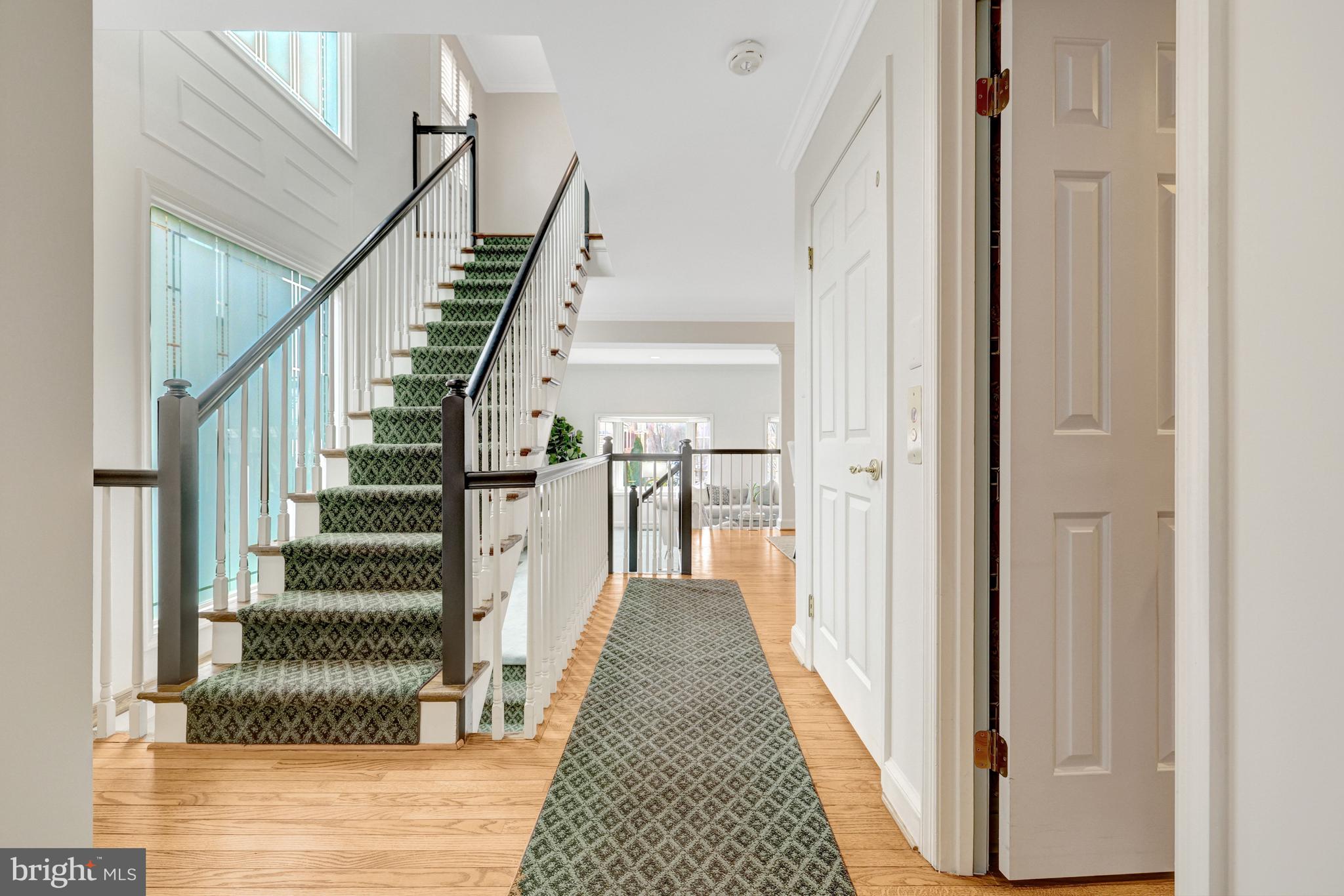 MADISON OF MCLEAN - Residential