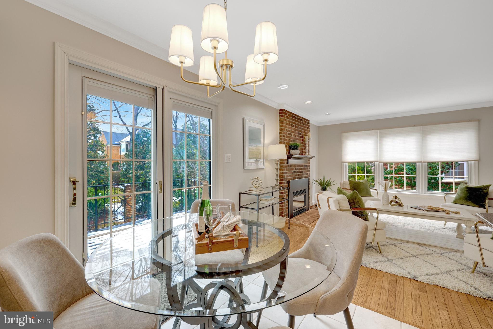 MADISON OF MCLEAN - Residential