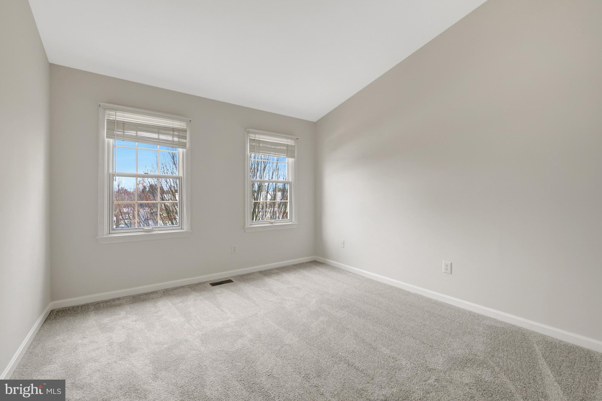 MADISON OF MCLEAN - Residential