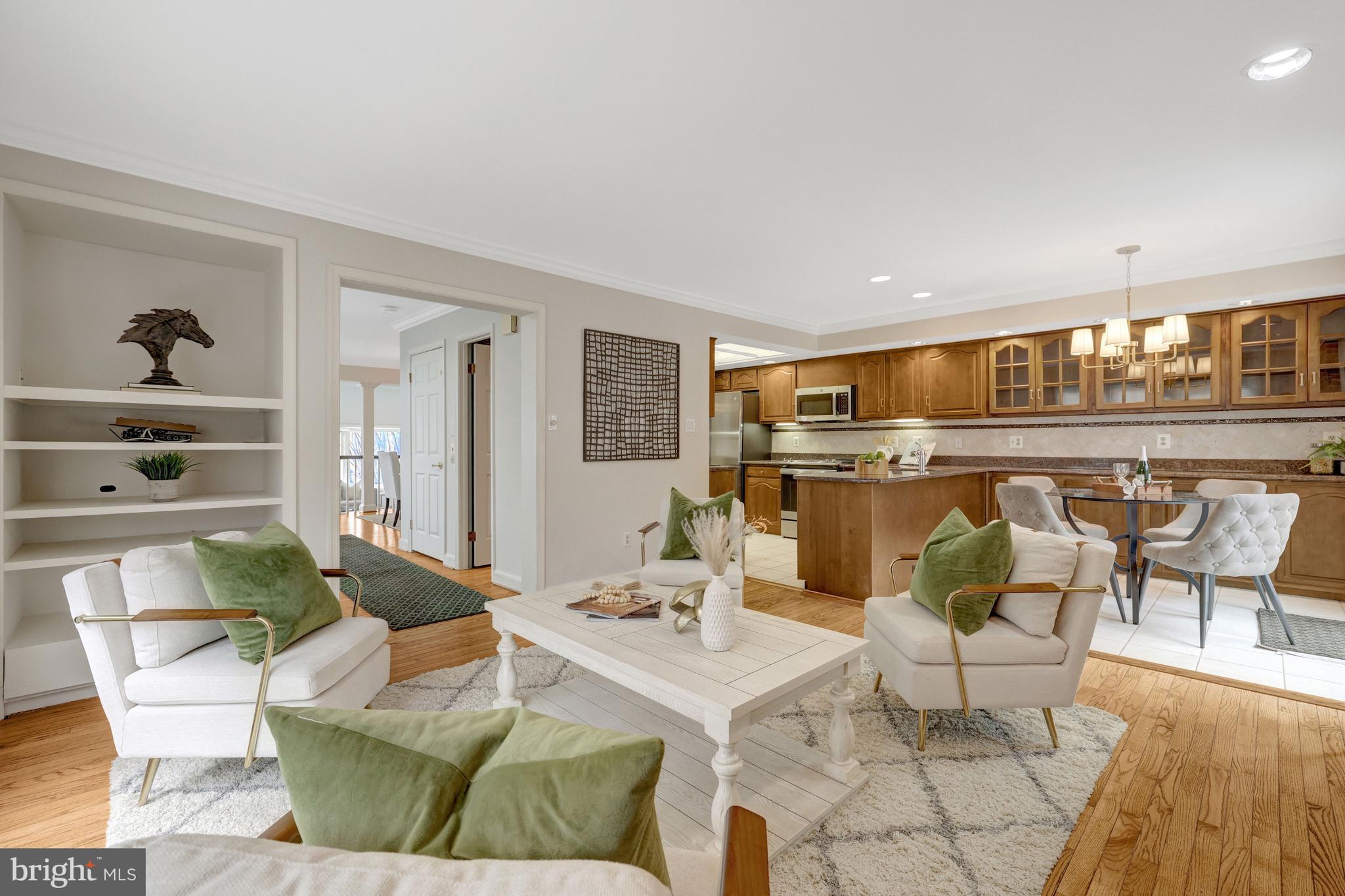 MADISON OF MCLEAN - Residential