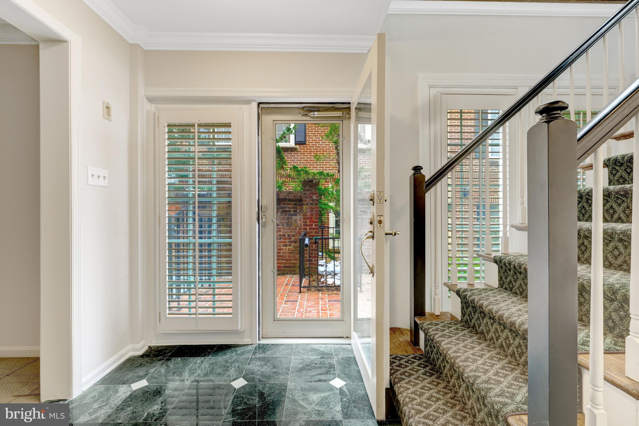 MADISON OF MCLEAN - Residential