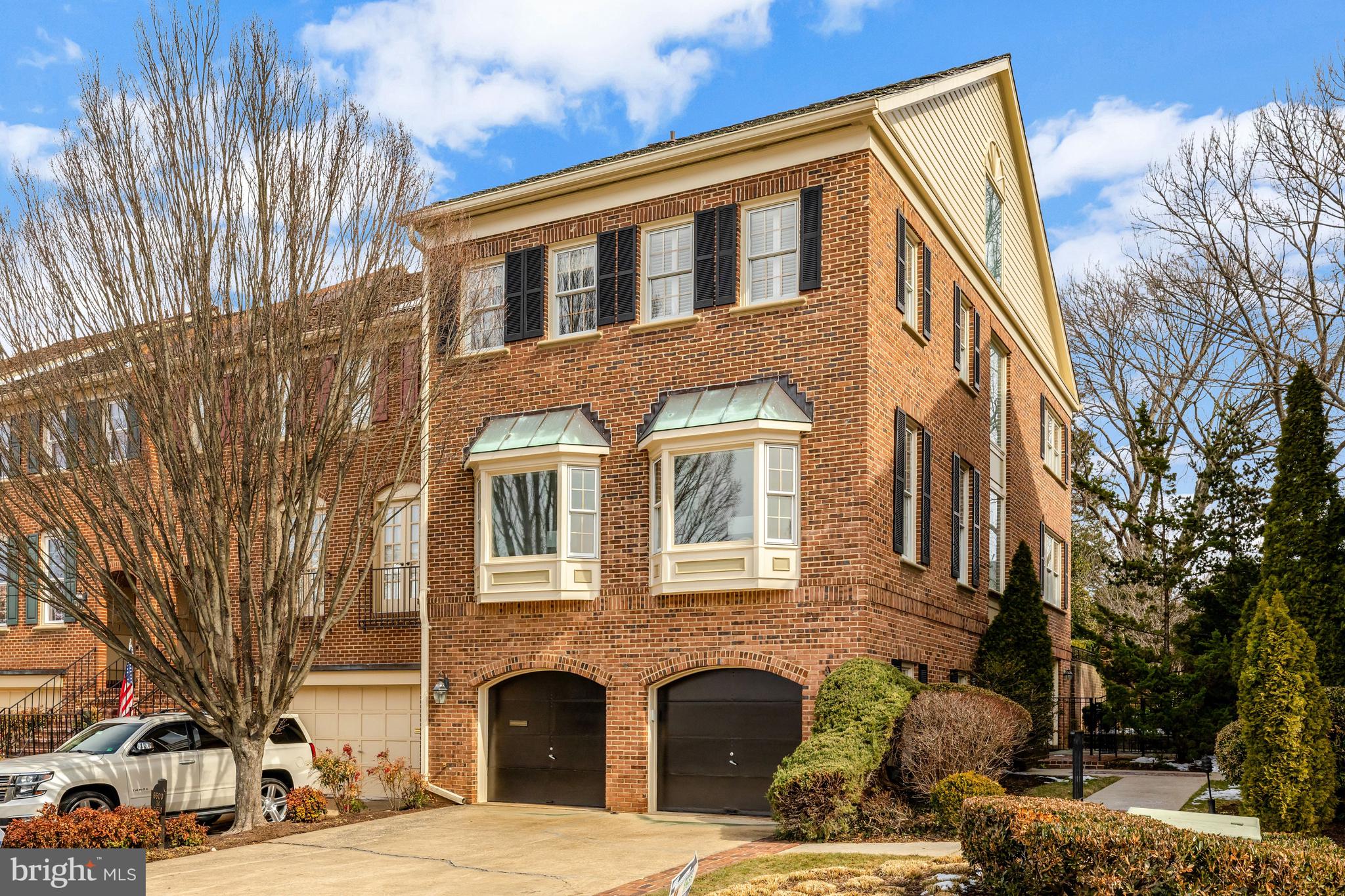 MADISON OF MCLEAN - Residential