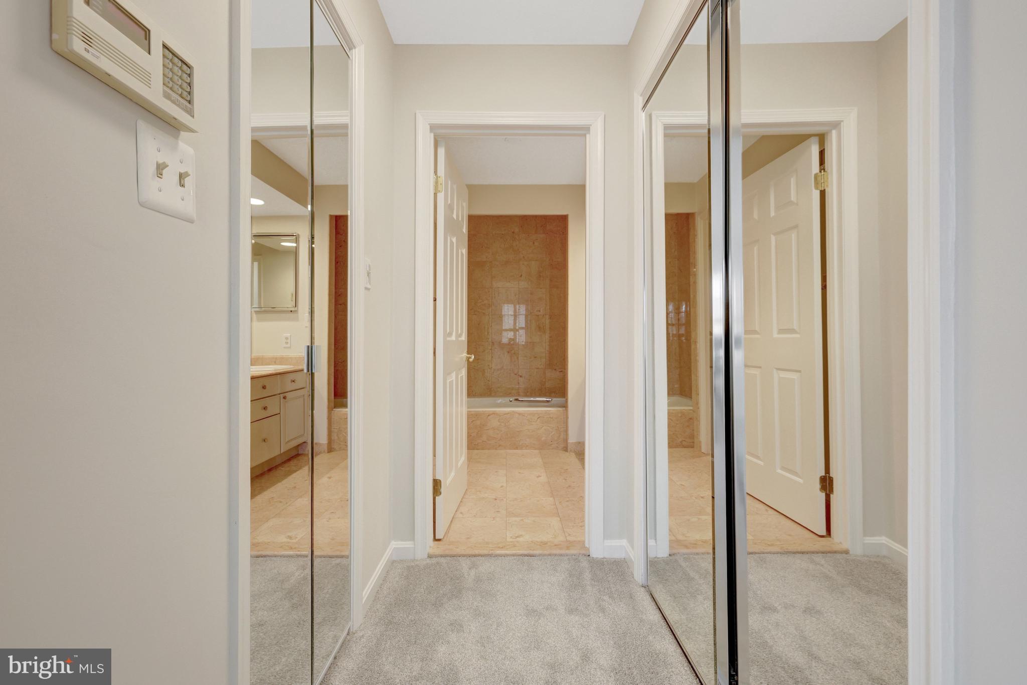 MADISON OF MCLEAN - Residential