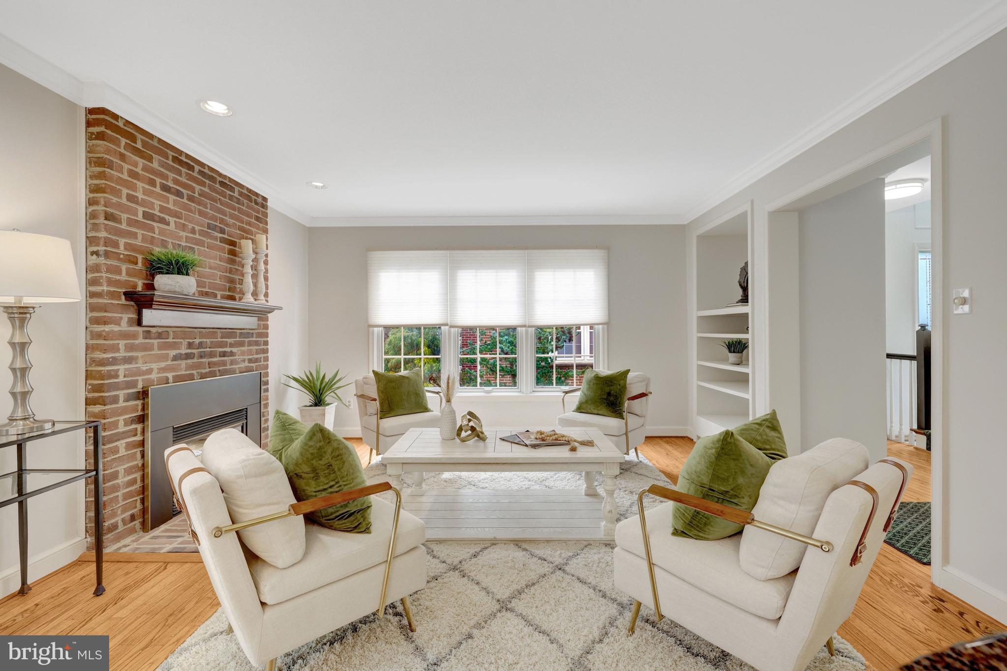 MADISON OF MCLEAN - Residential