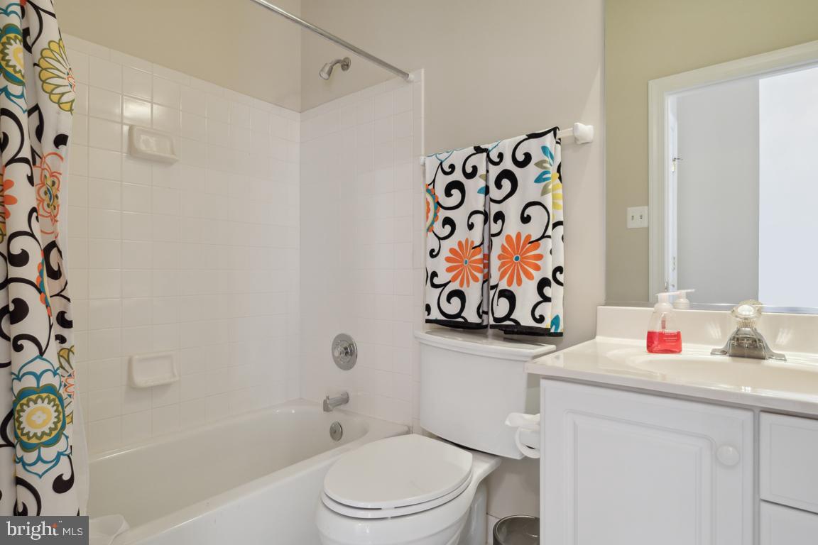 CHAPMAN FARM AT CROFTON - Residential