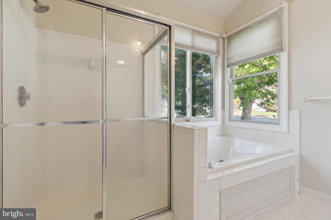 CHAPMAN FARM AT CROFTON - Residential