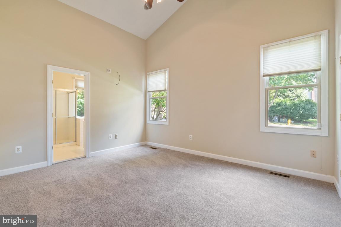 CHAPMAN FARM AT CROFTON - Residential