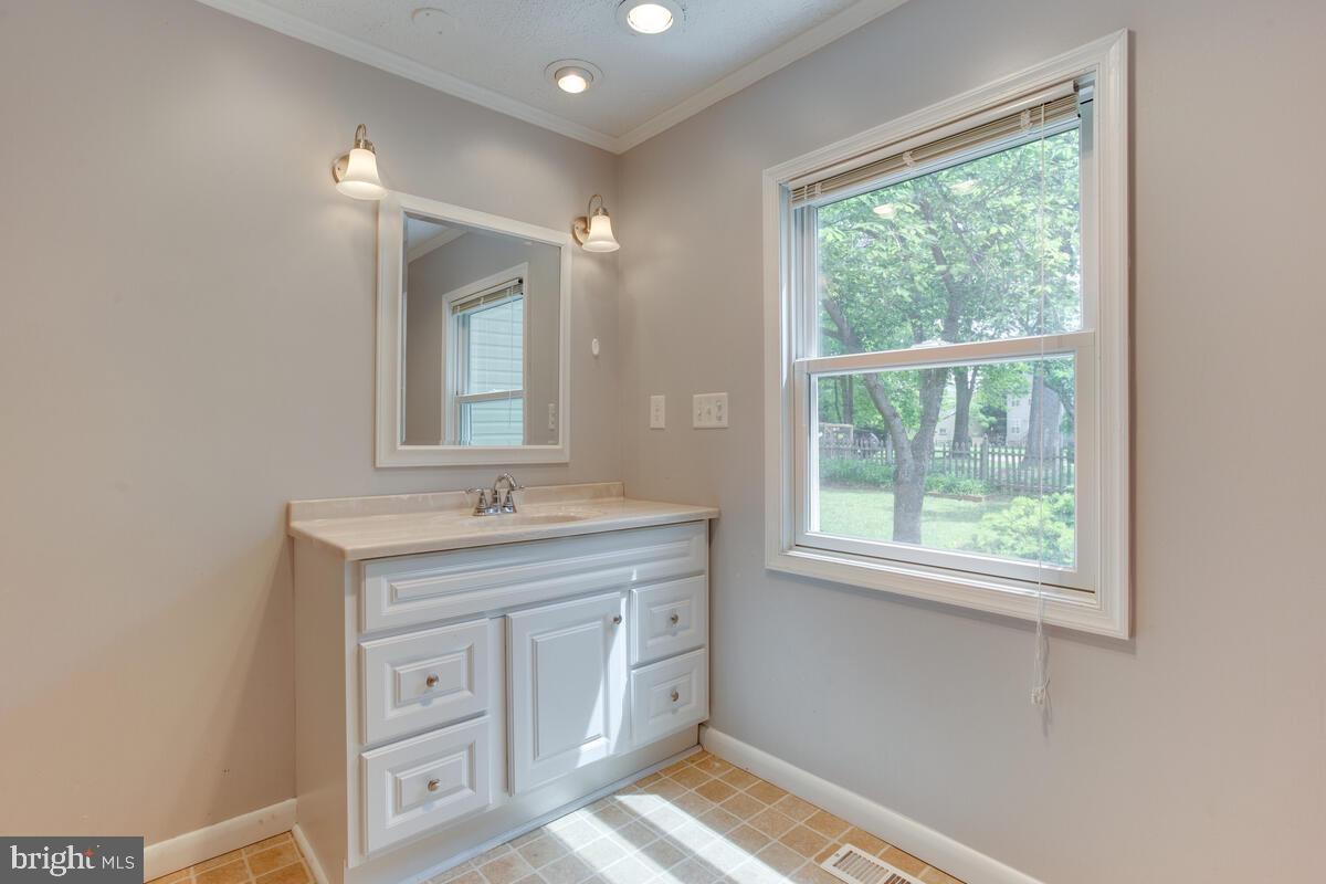 CAPE ST CLAIRE - Residential