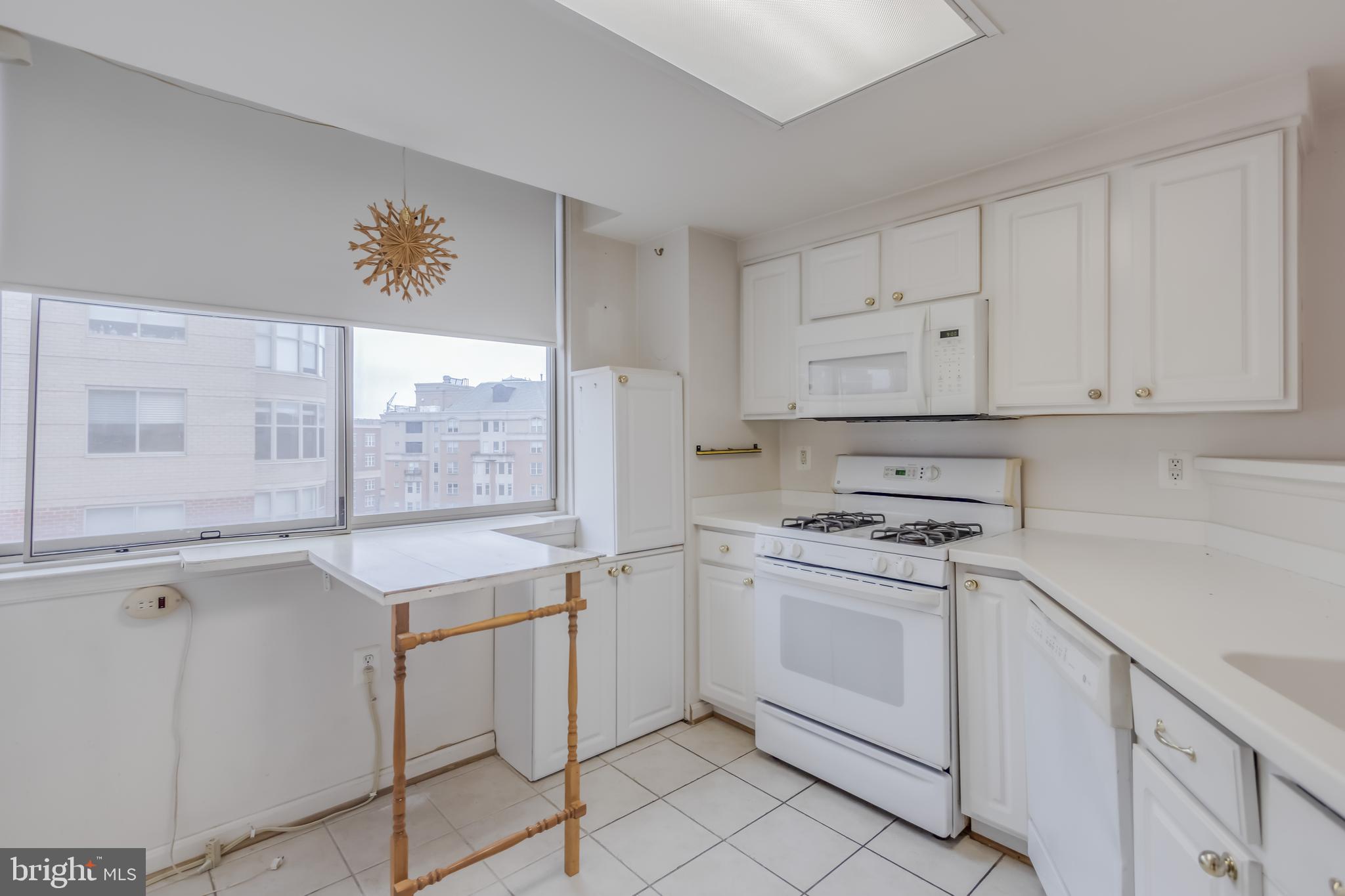 3835 9TH STREET N 1001W