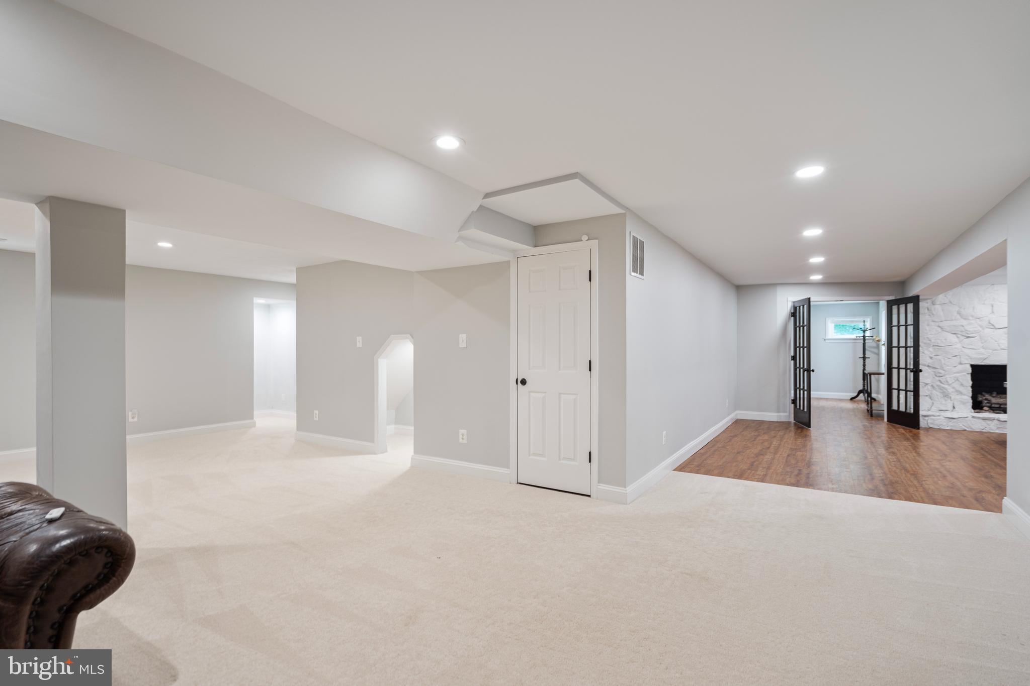 MOSBYS CROSSING - Residential