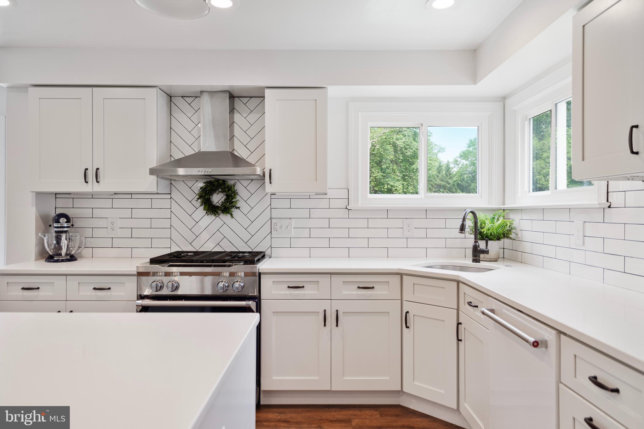 MOSBYS CROSSING - Residential