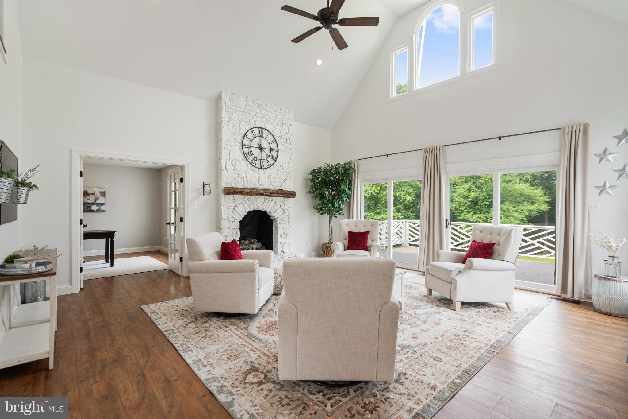 MOSBYS CROSSING - Residential