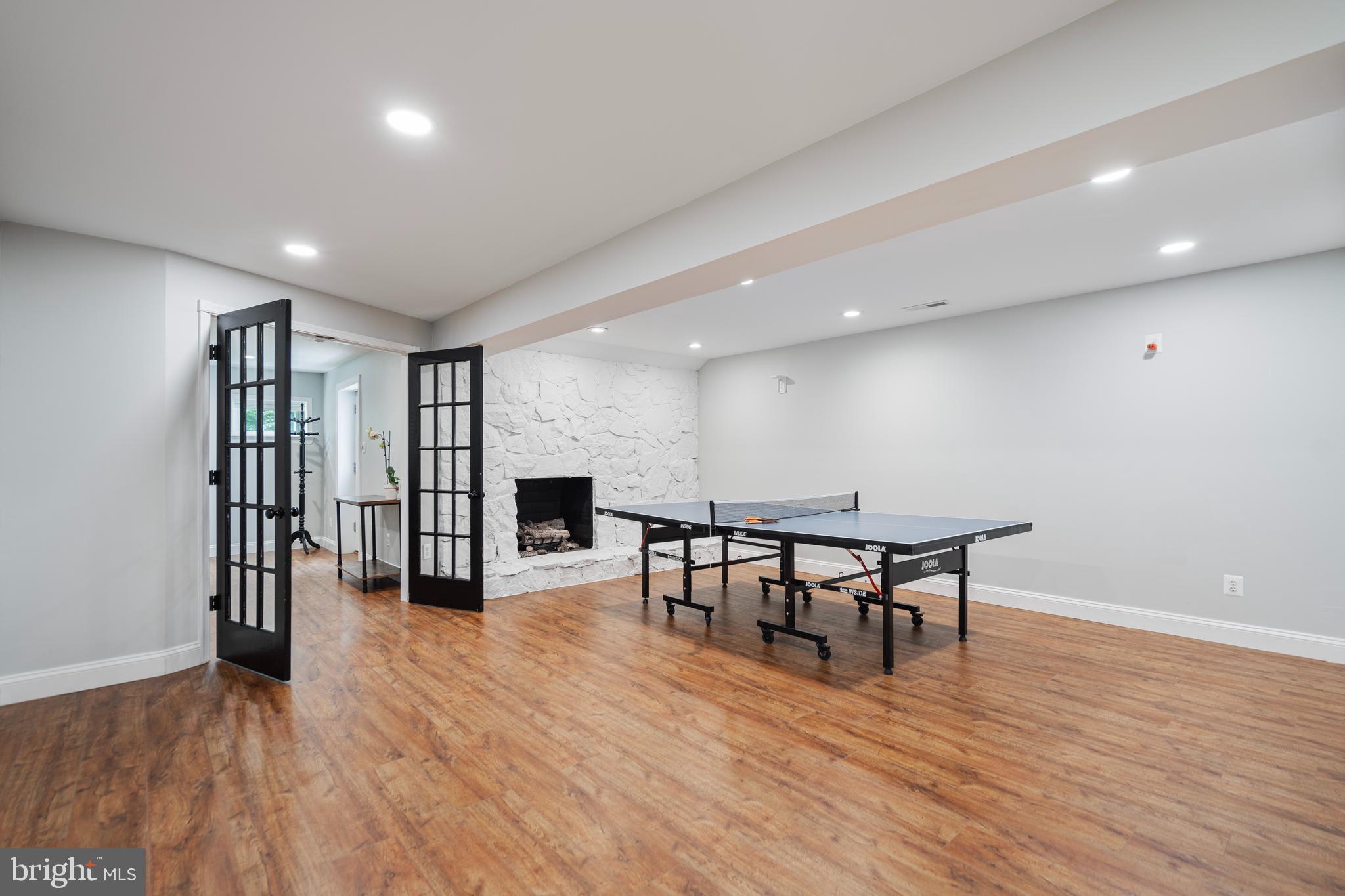 MOSBYS CROSSING - Residential