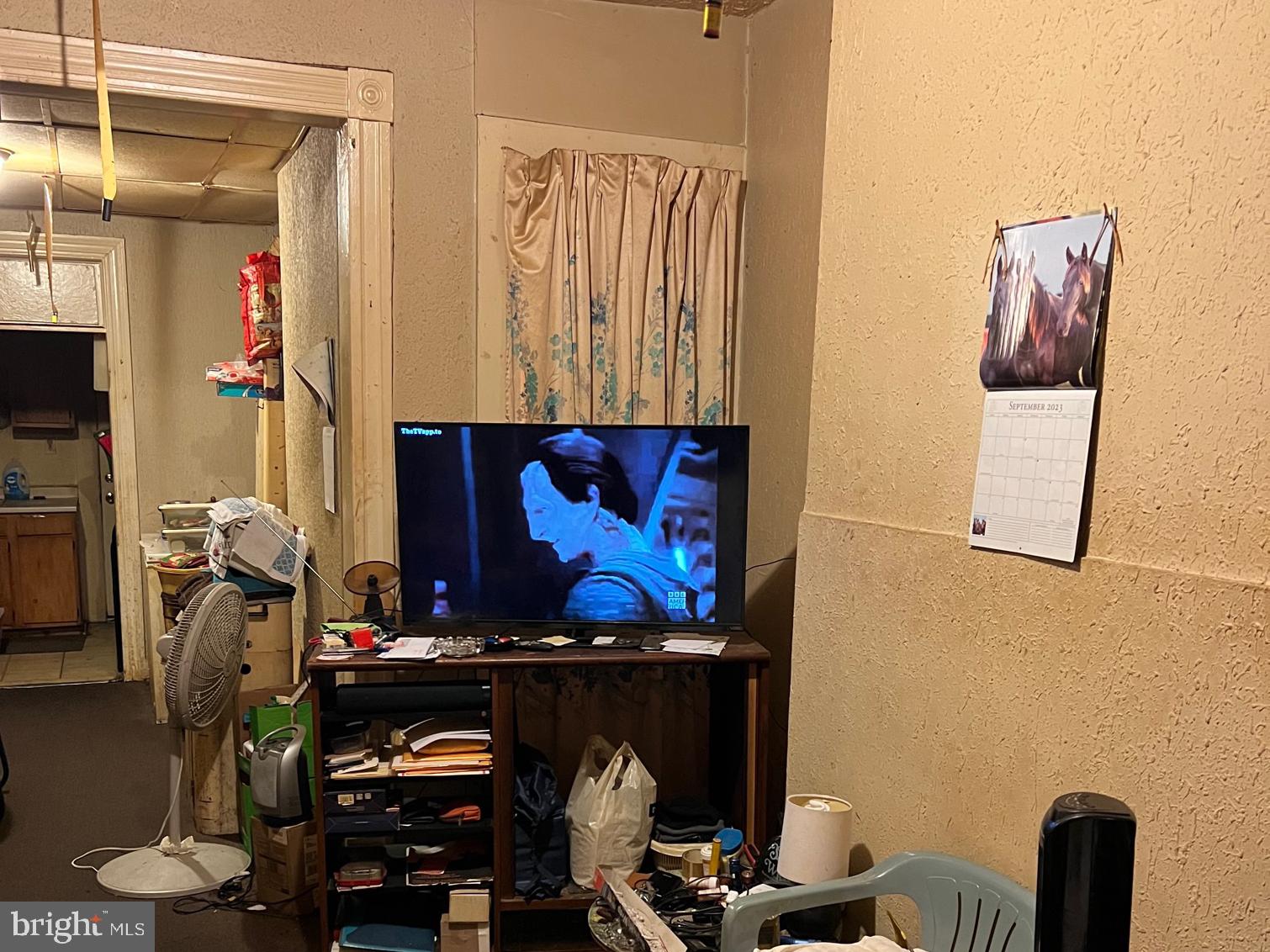 ELLWOOD PARK - Residential