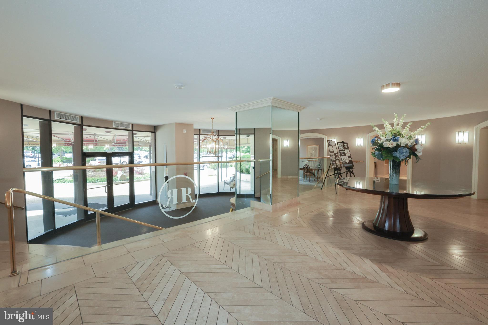 ROTONDA - Residential