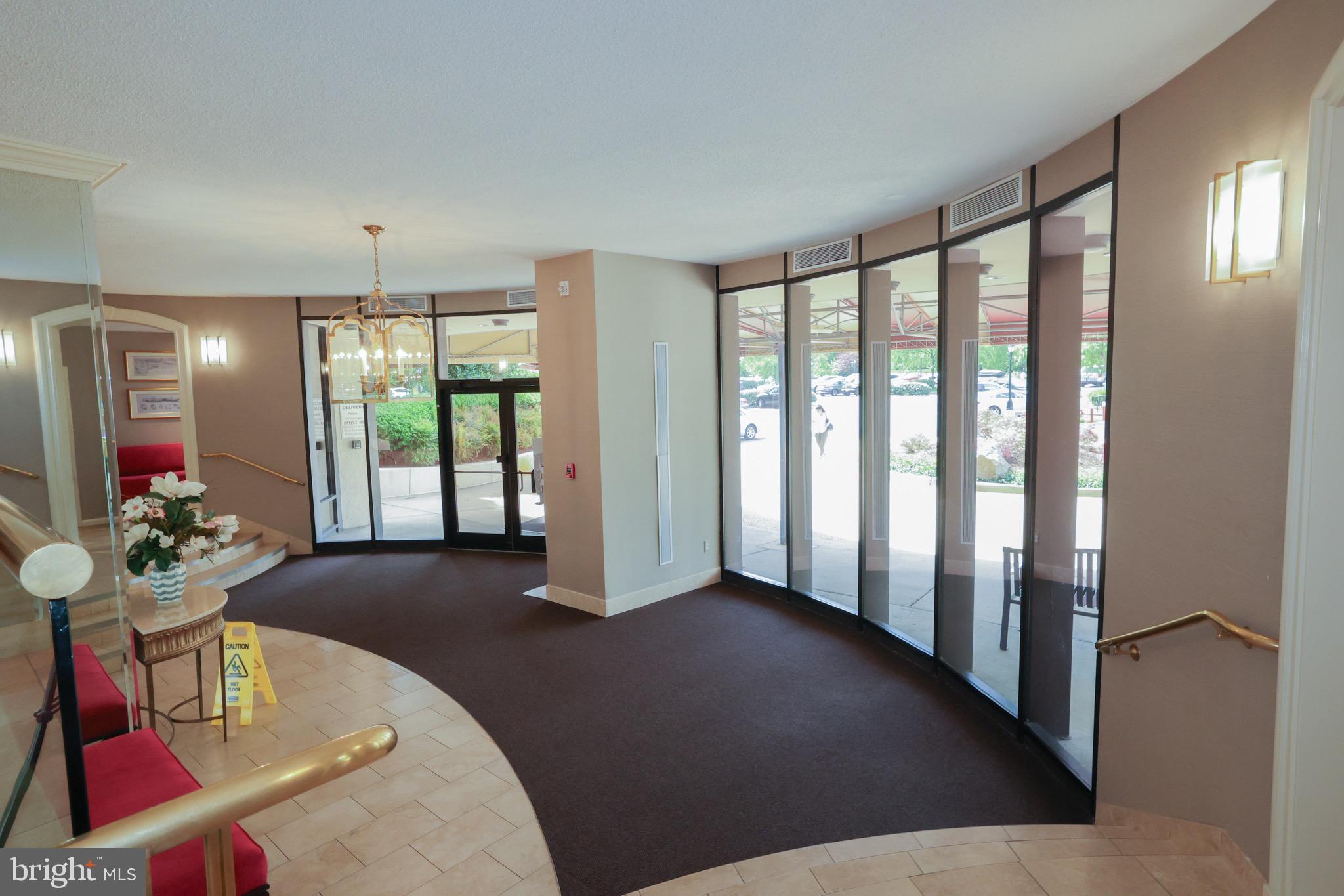 ROTONDA - Residential