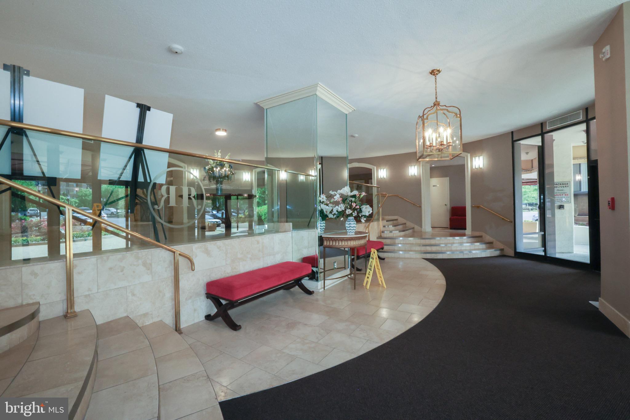 ROTONDA - Residential