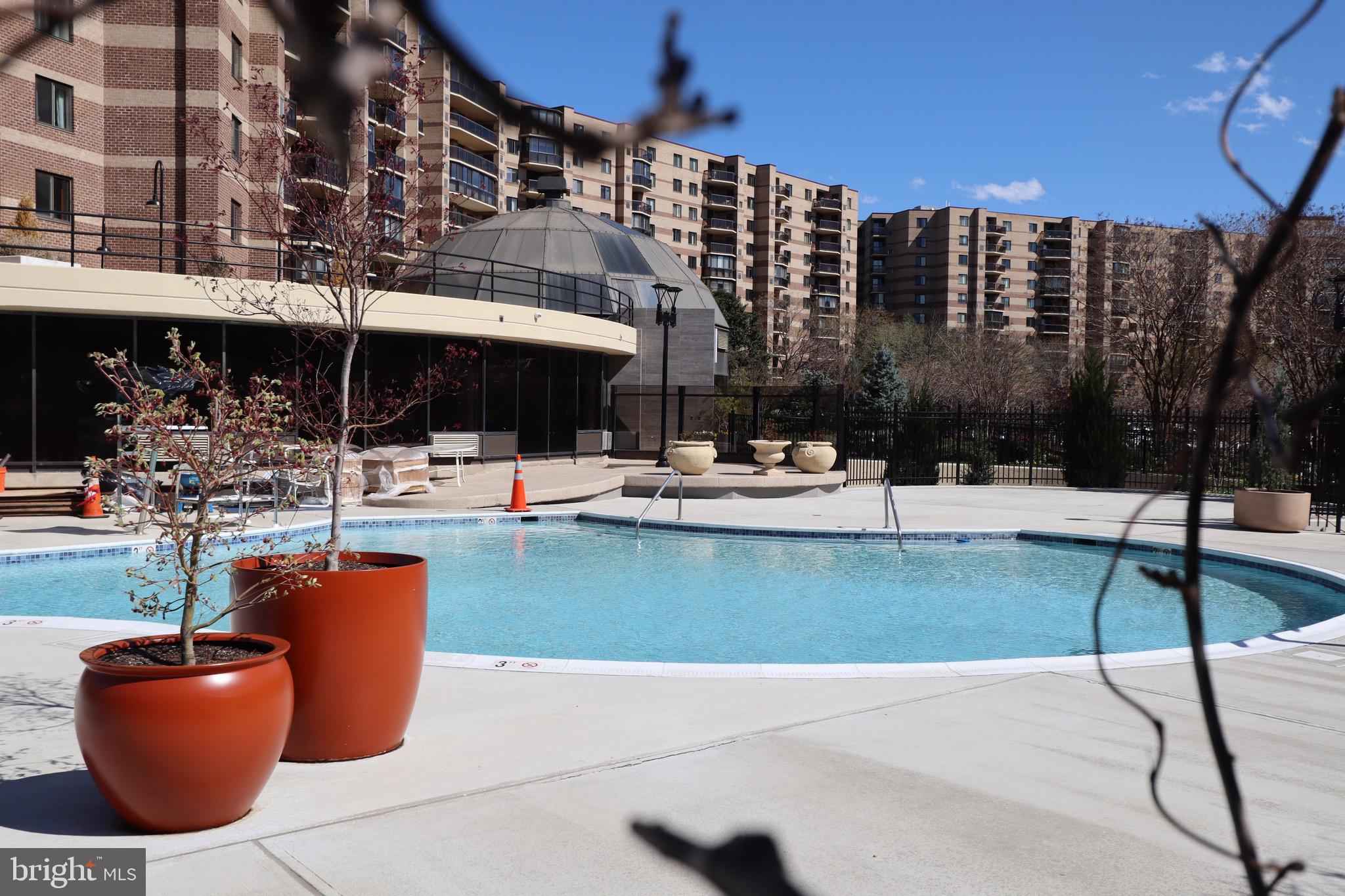 ROTONDA - Residential