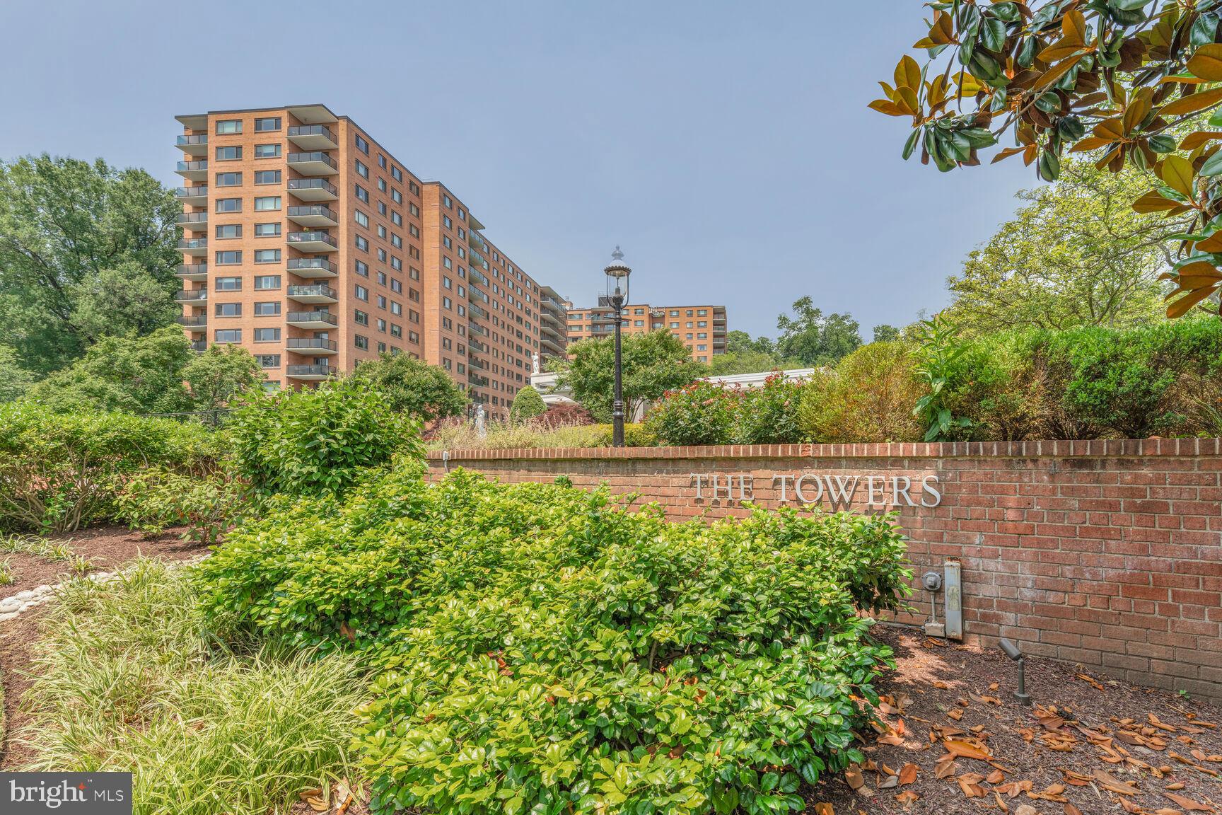 4201 CATHEDRAL AVENUE NW 303E