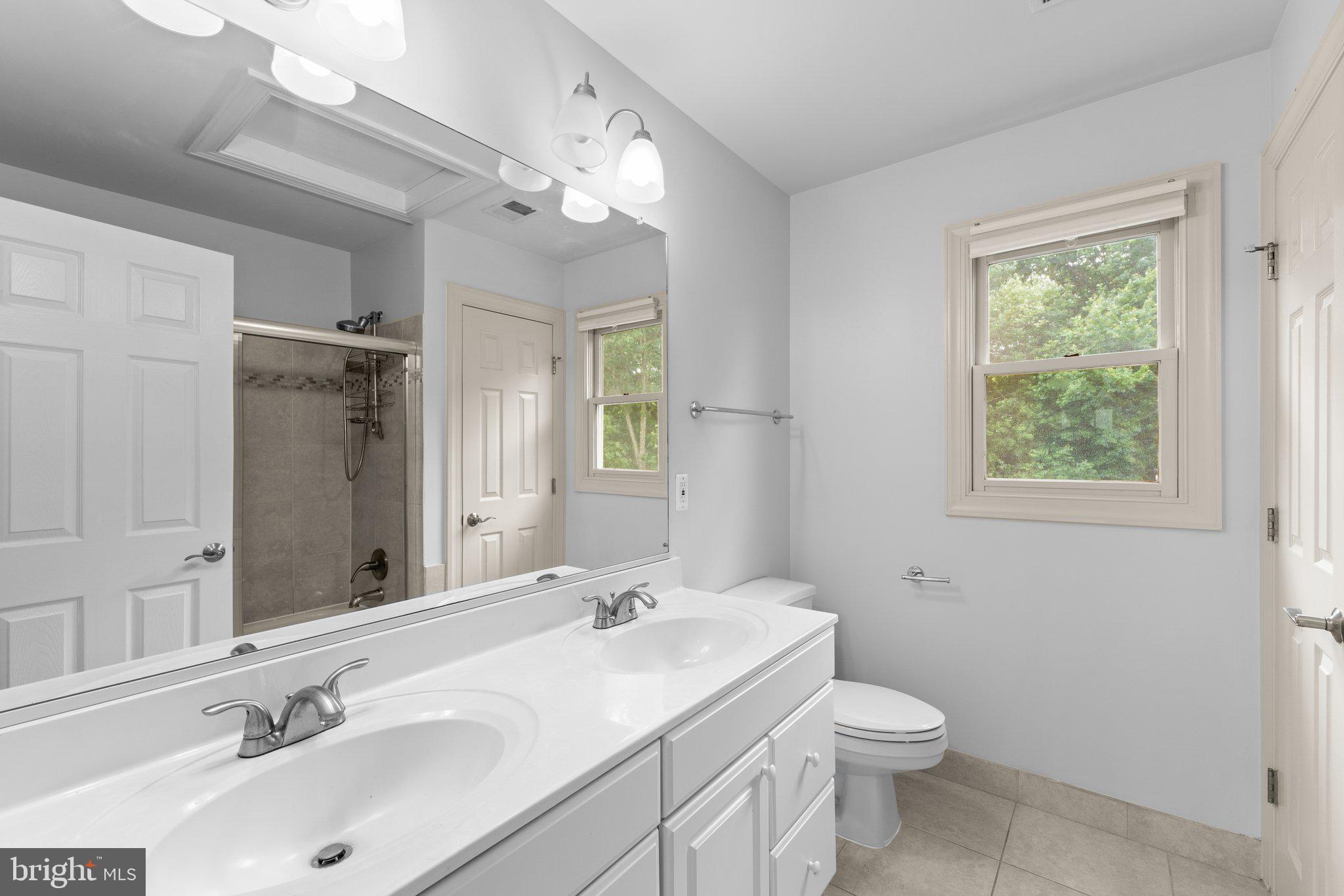 FRANKLIN CORNER - Residential