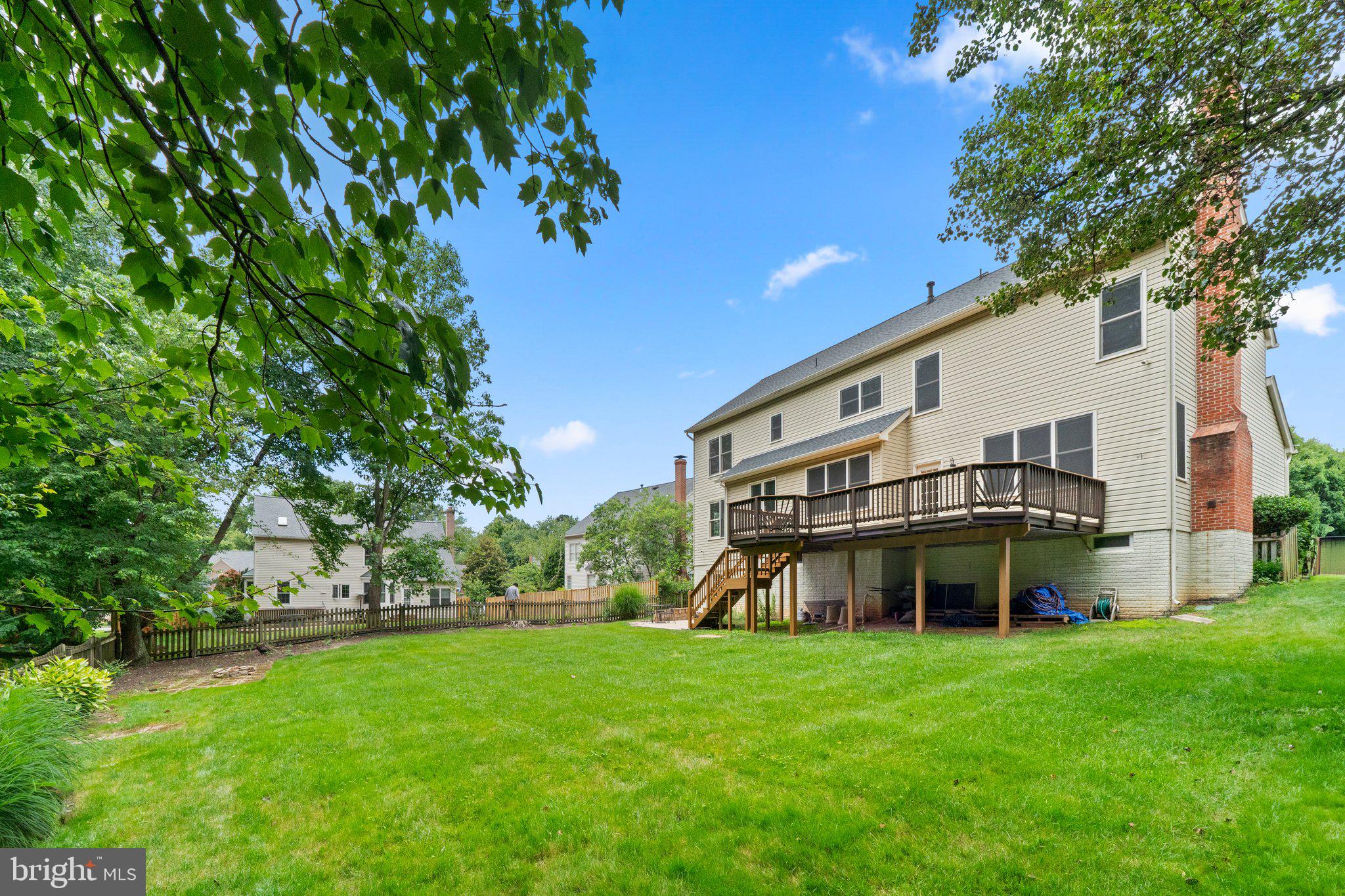 FRANKLIN CORNER - Residential