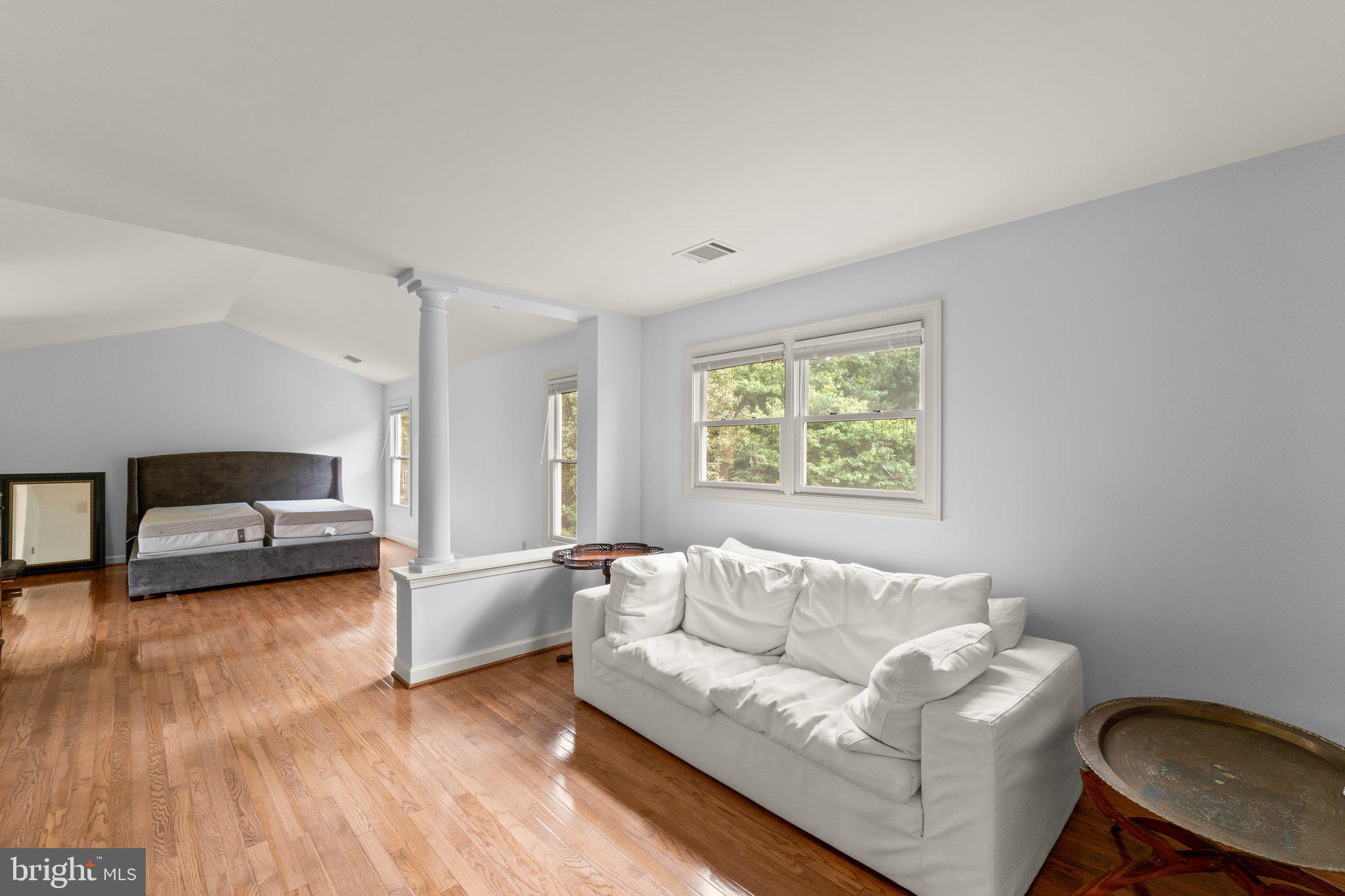 FRANKLIN CORNER - Residential