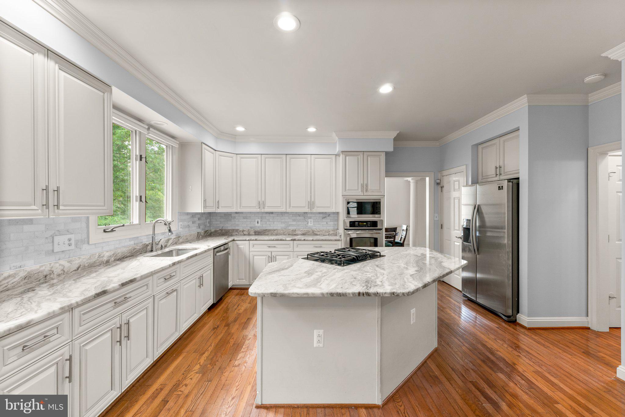 FRANKLIN CORNER - Residential