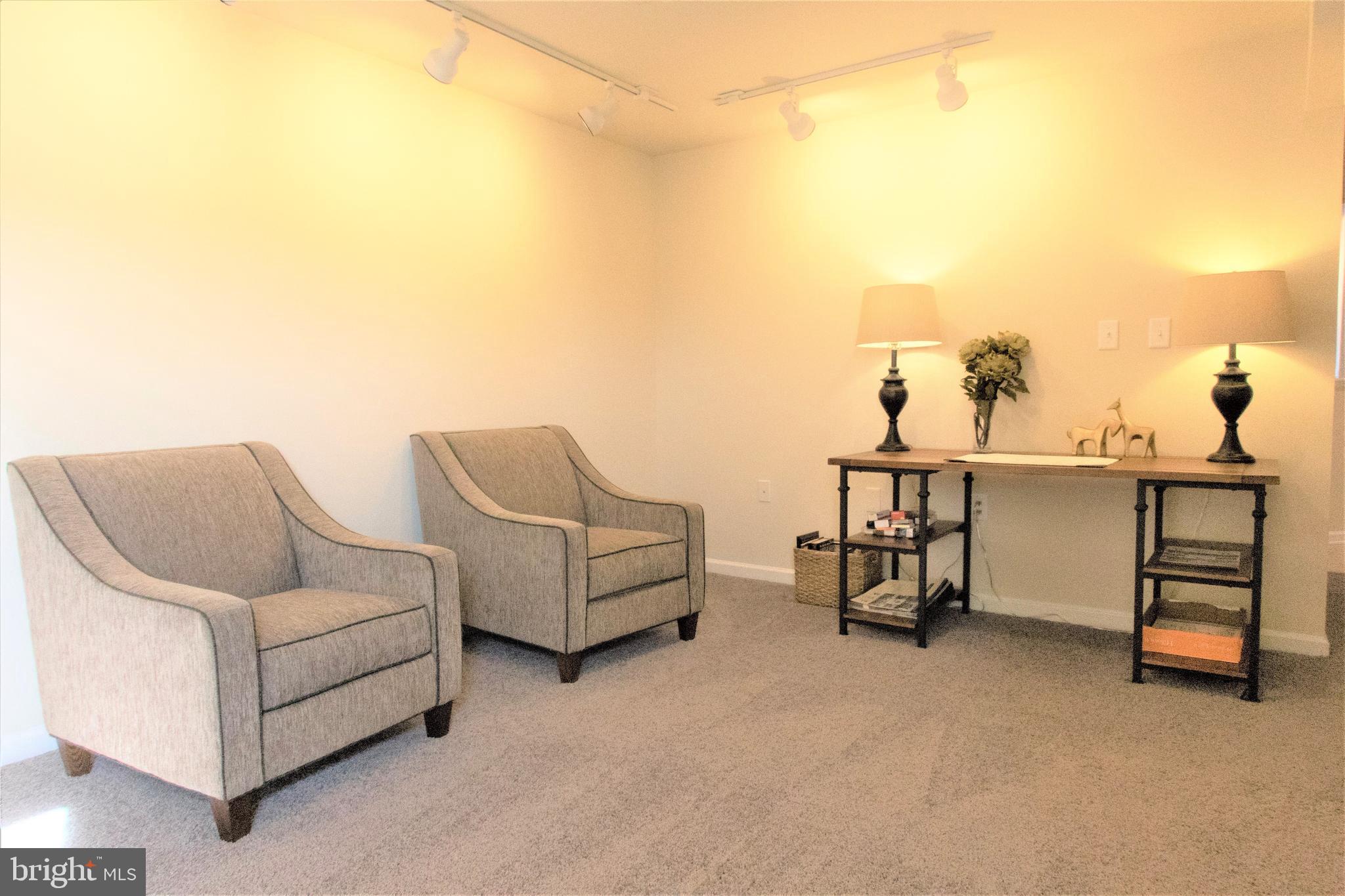 BRIAR RUN - Residential