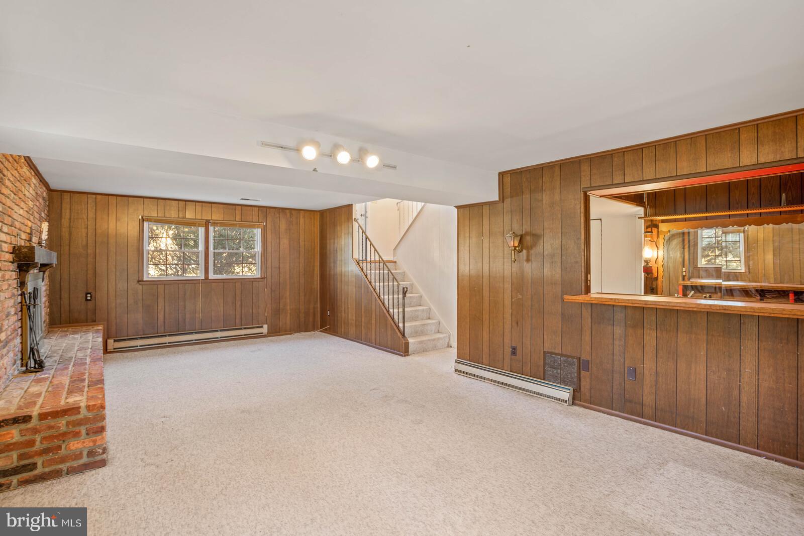 LAKE RIDGE - Residential