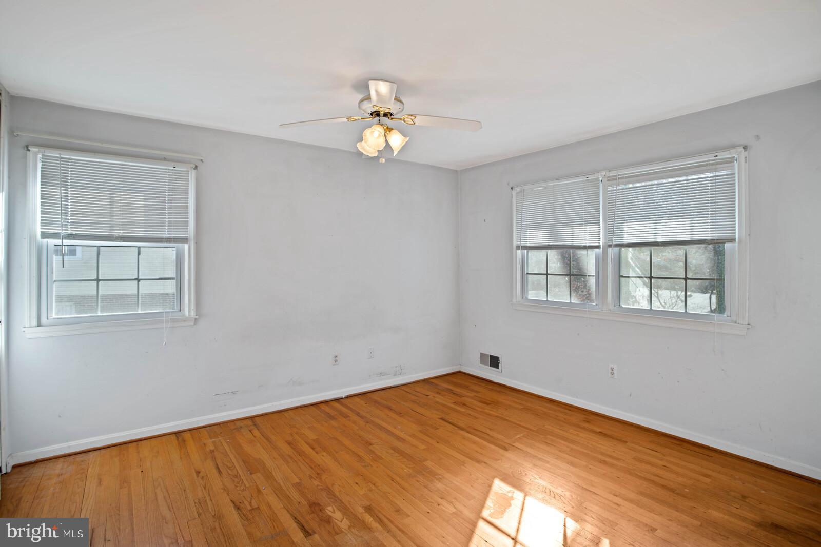 LAKE RIDGE - Residential