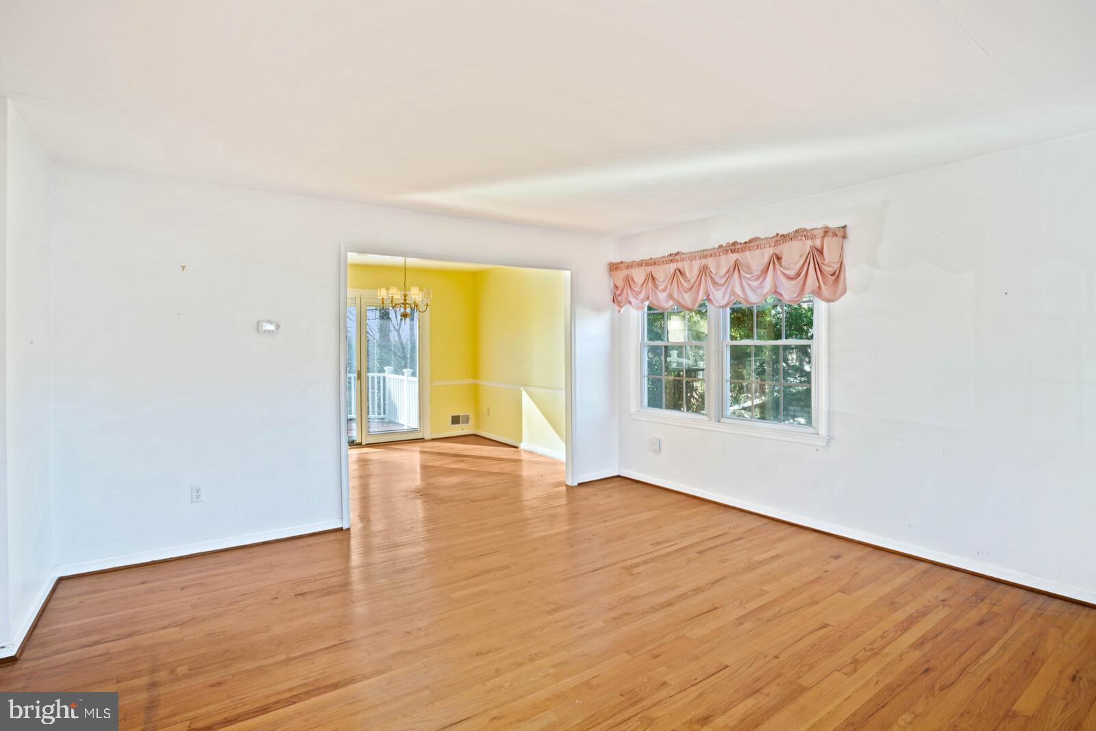 LAKE RIDGE - Residential