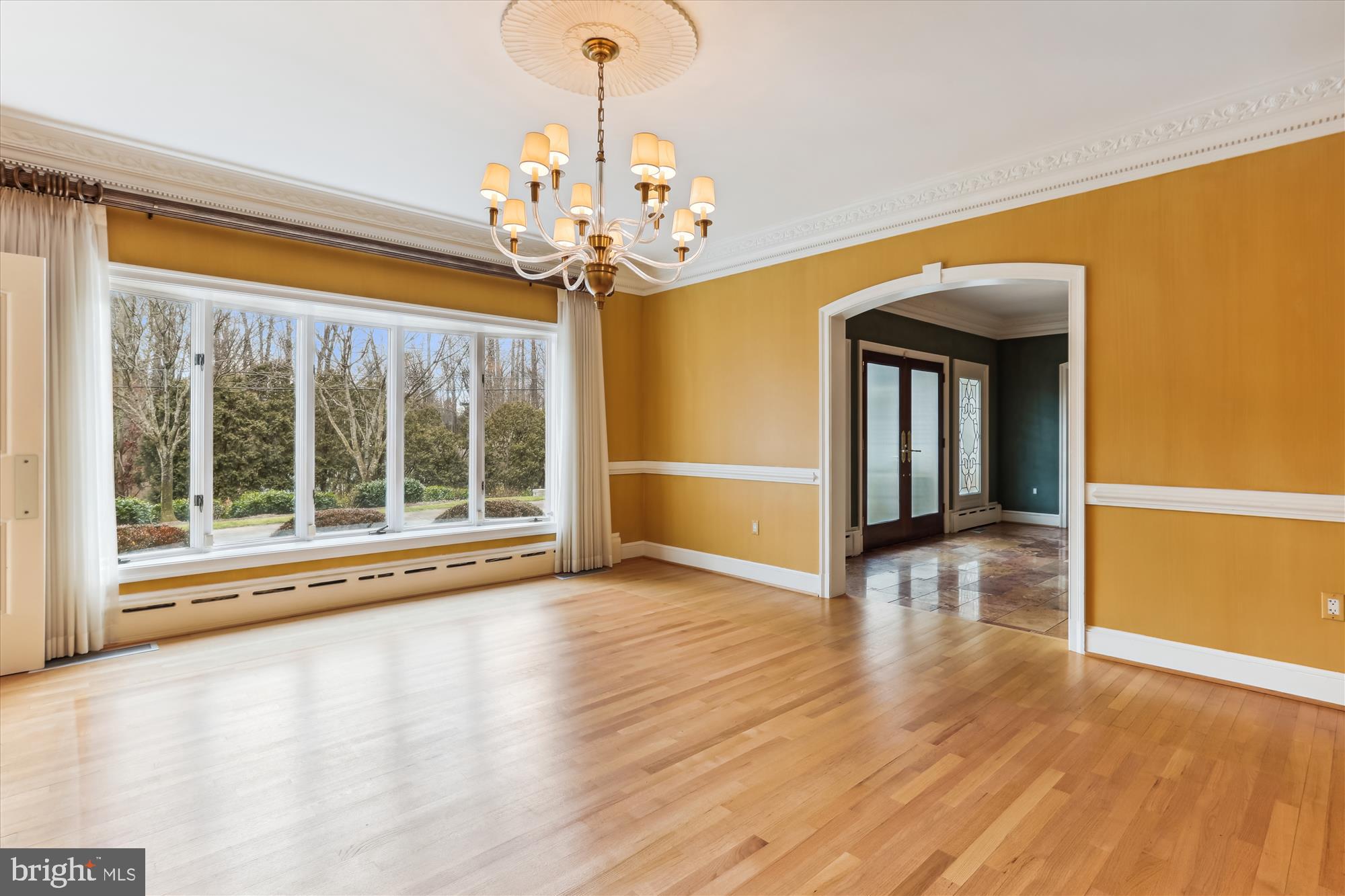 RICH E LAND - Residential