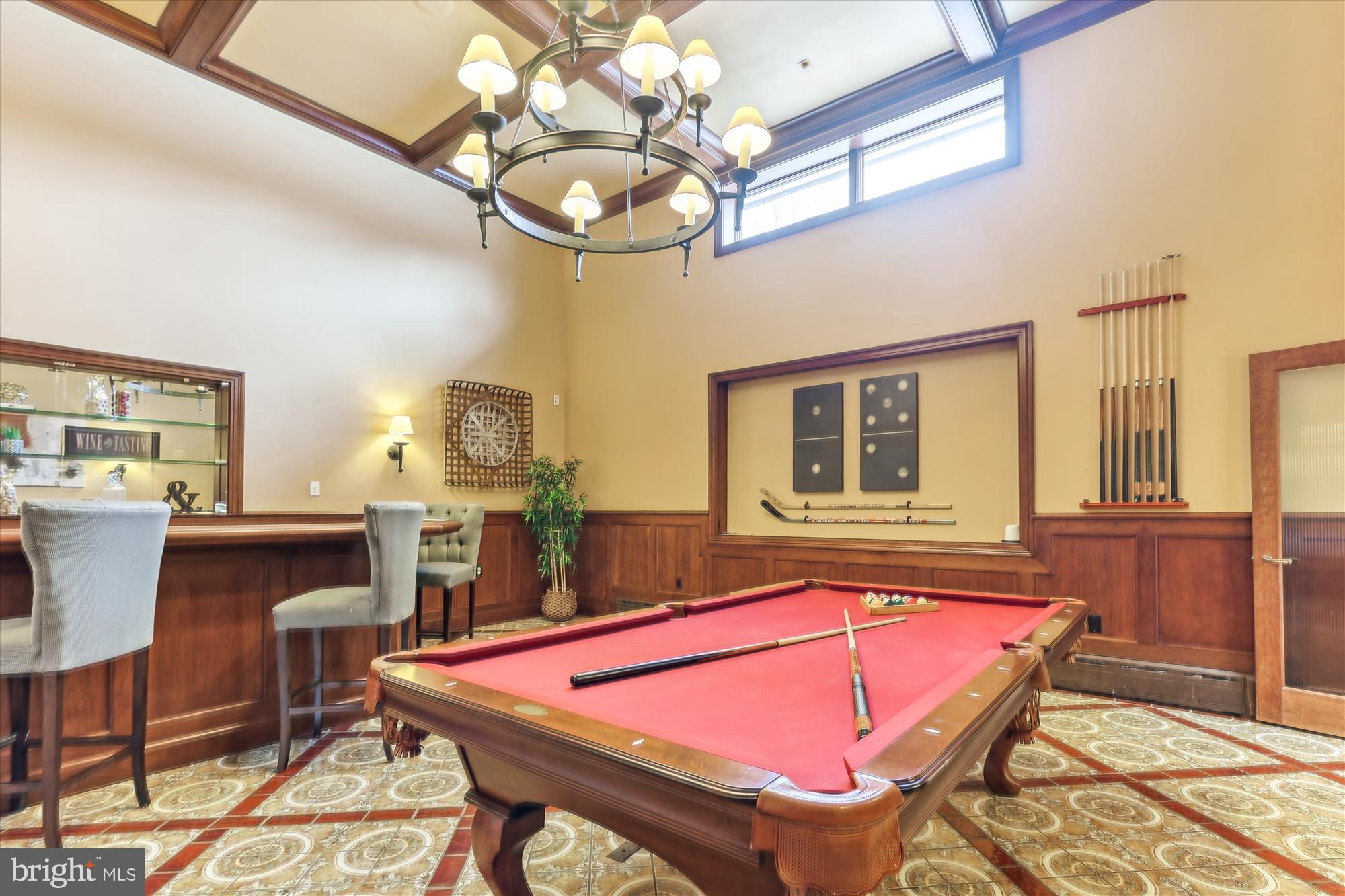 RICH E LAND - Residential