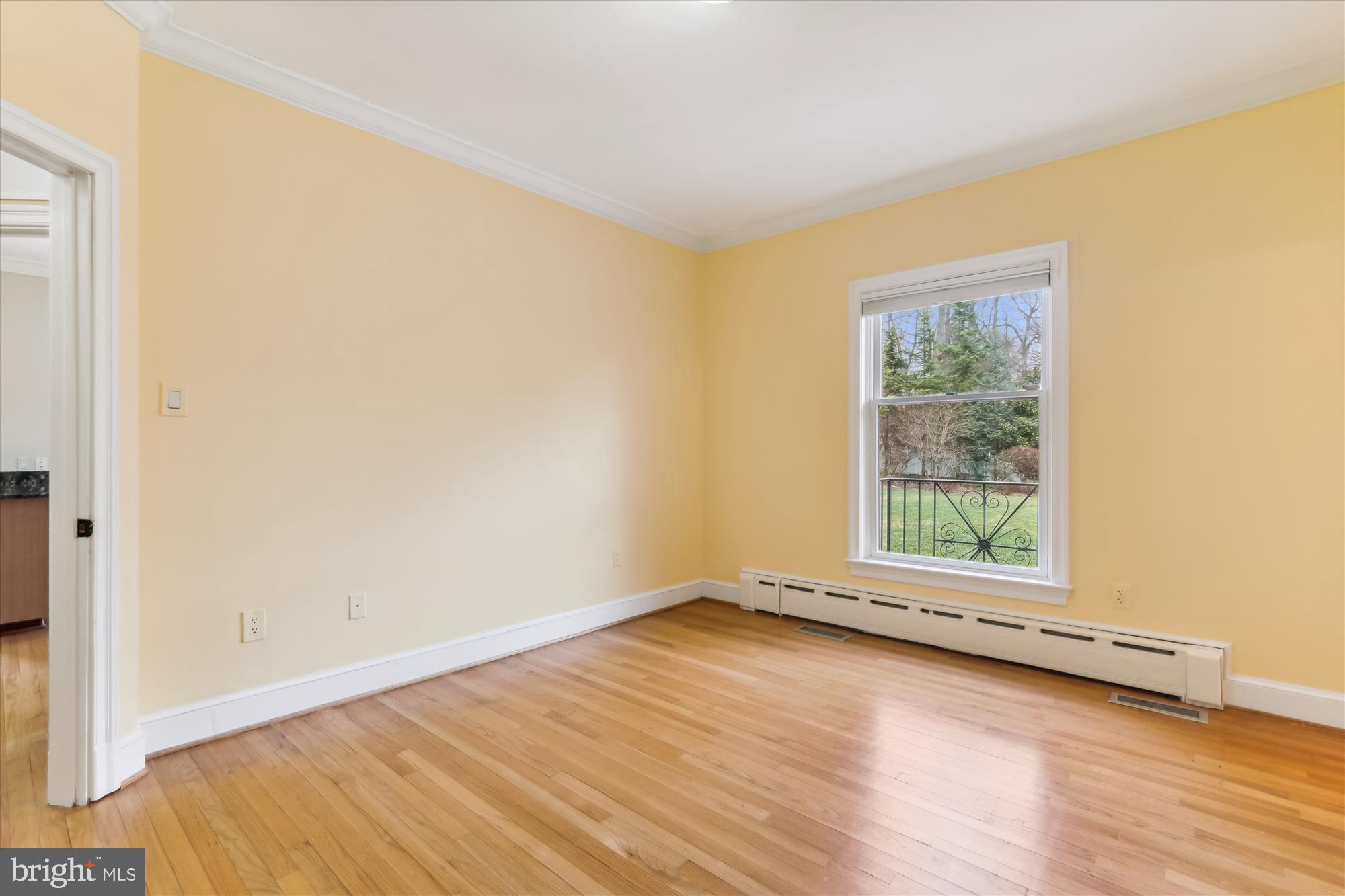 RICH E LAND - Residential