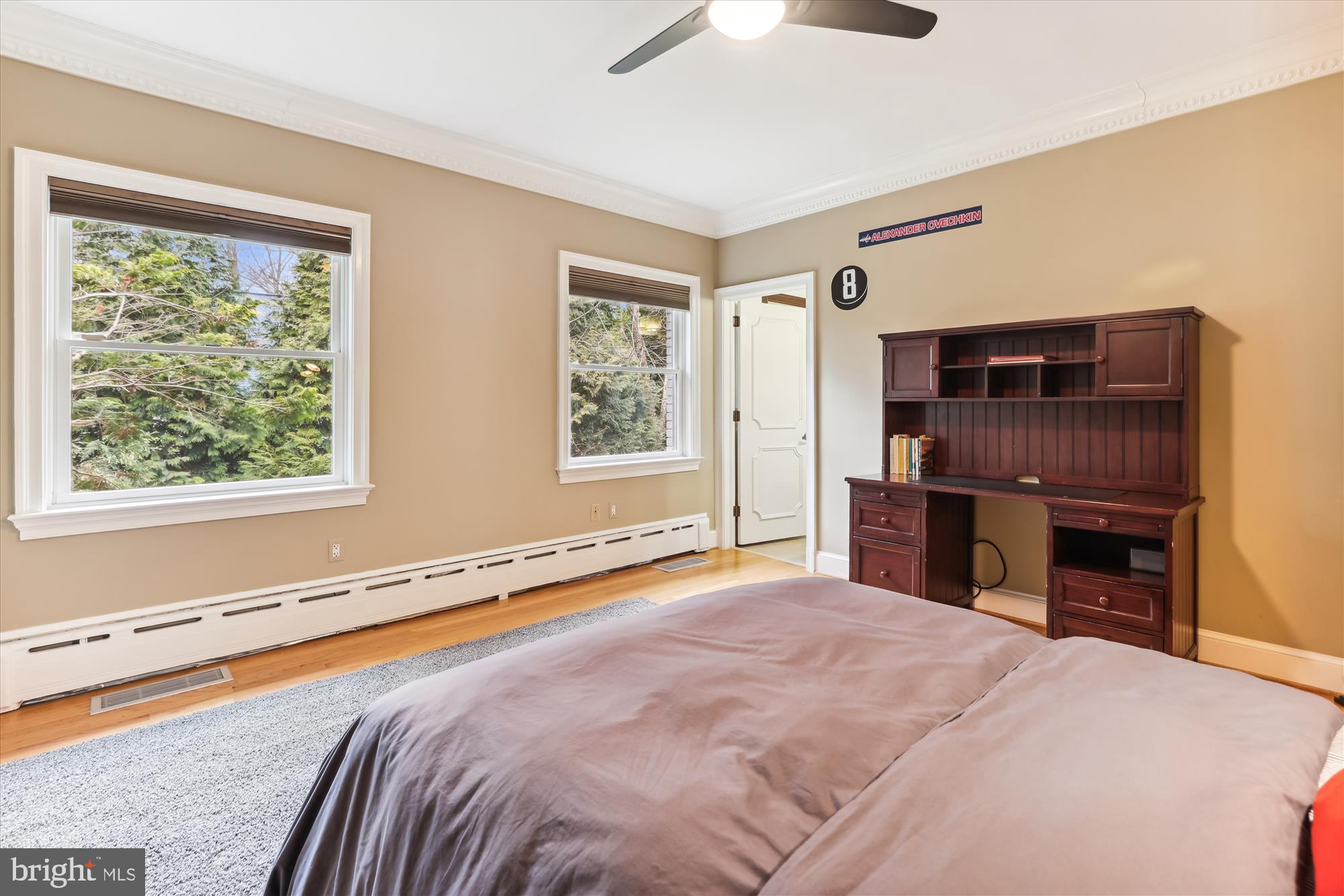 RICH E LAND - Residential