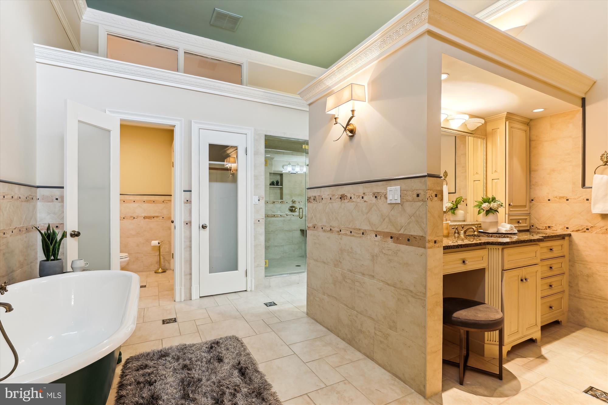 RICH E LAND - Residential