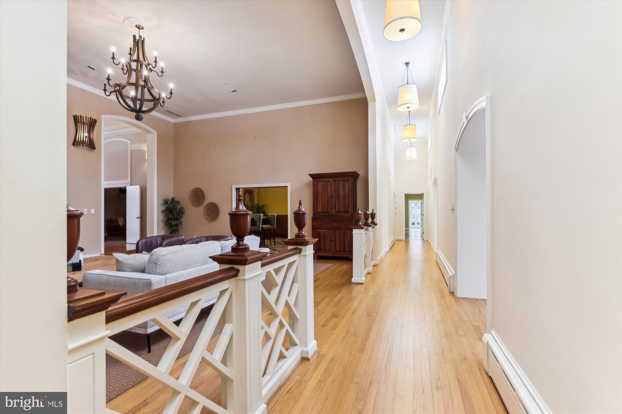 RICH E LAND - Residential