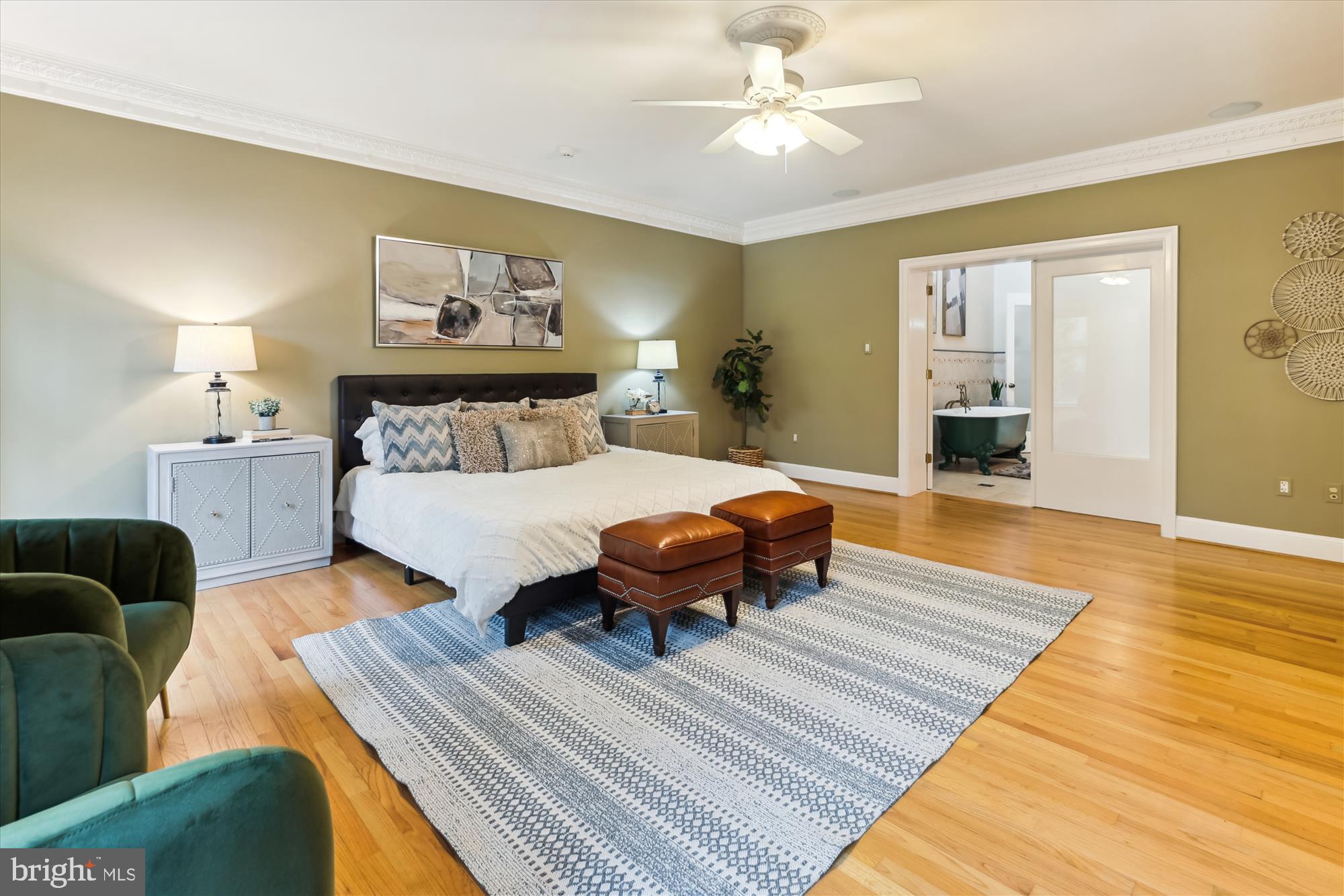 RICH E LAND - Residential