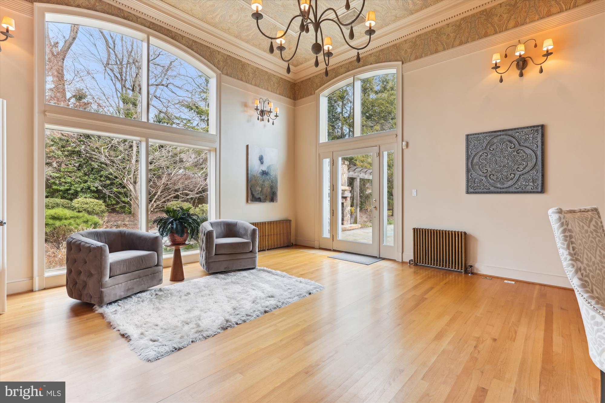 RICH E LAND - Residential