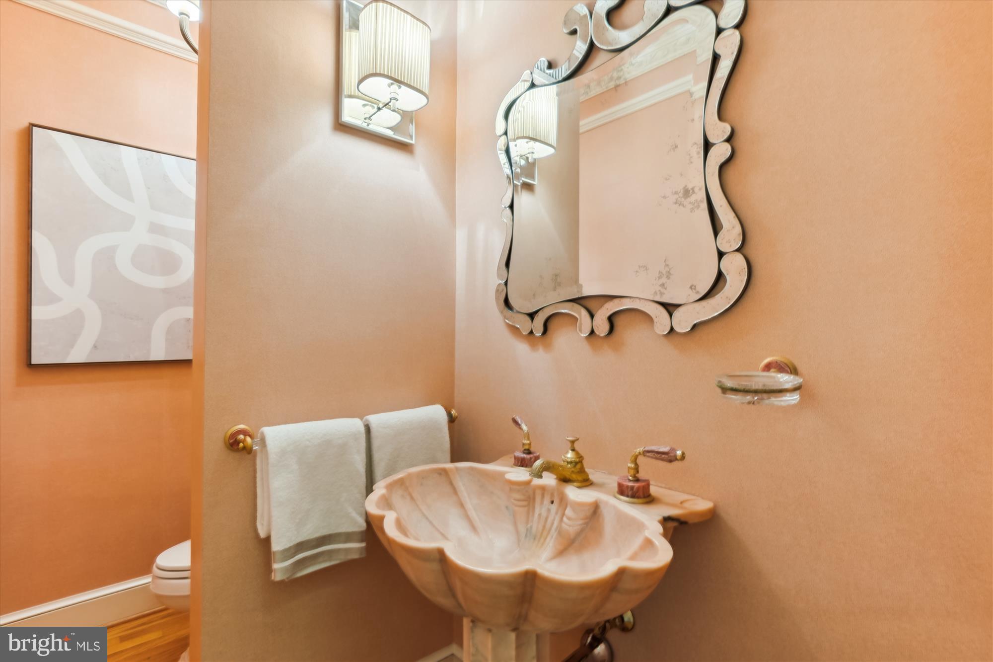 RICH E LAND - Residential