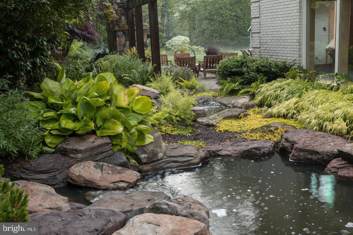 RICH E LAND - Residential