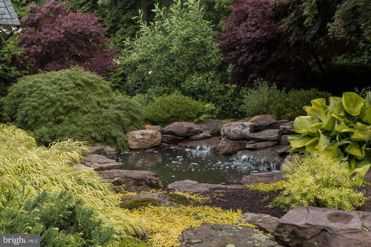 RICH E LAND - Residential