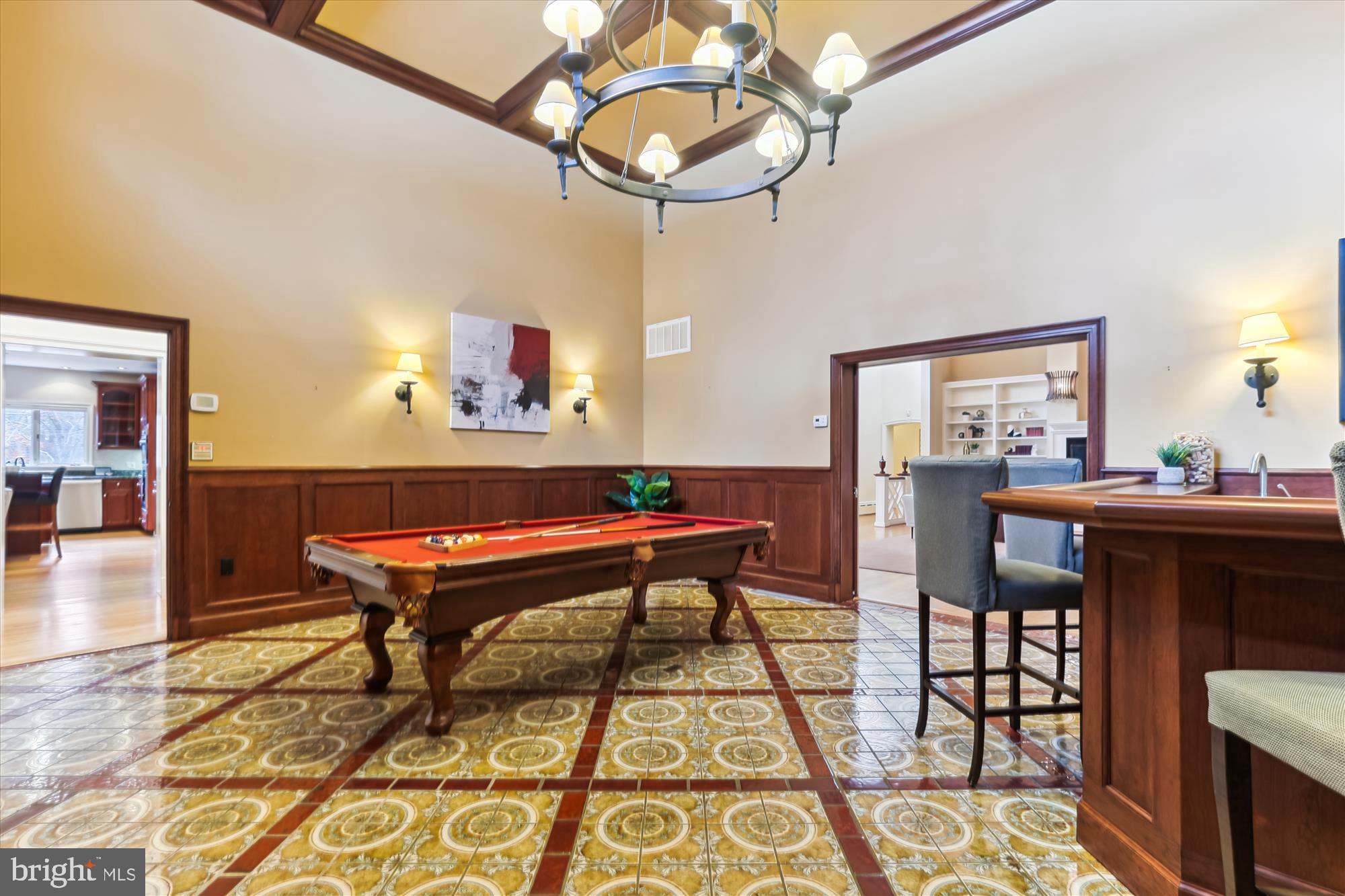 RICH E LAND - Residential