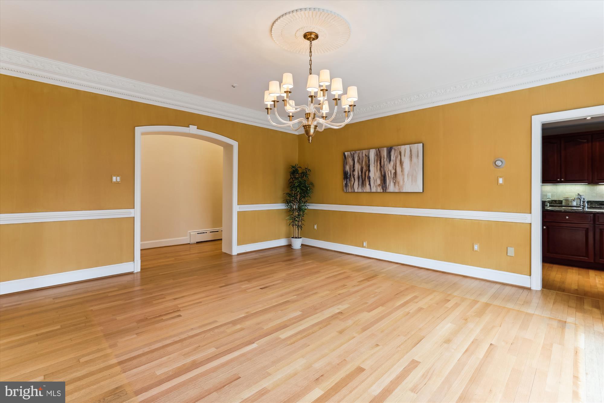 RICH E LAND - Residential