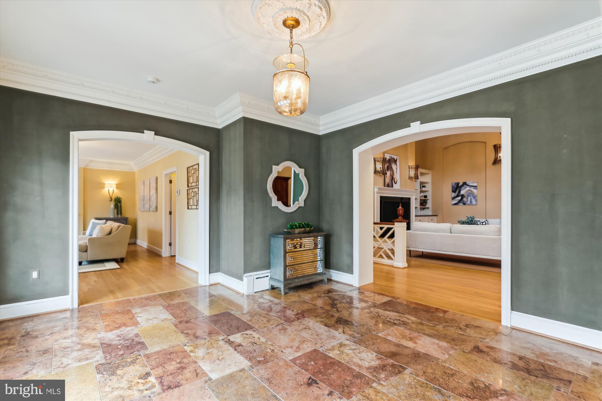 RICH E LAND - Residential