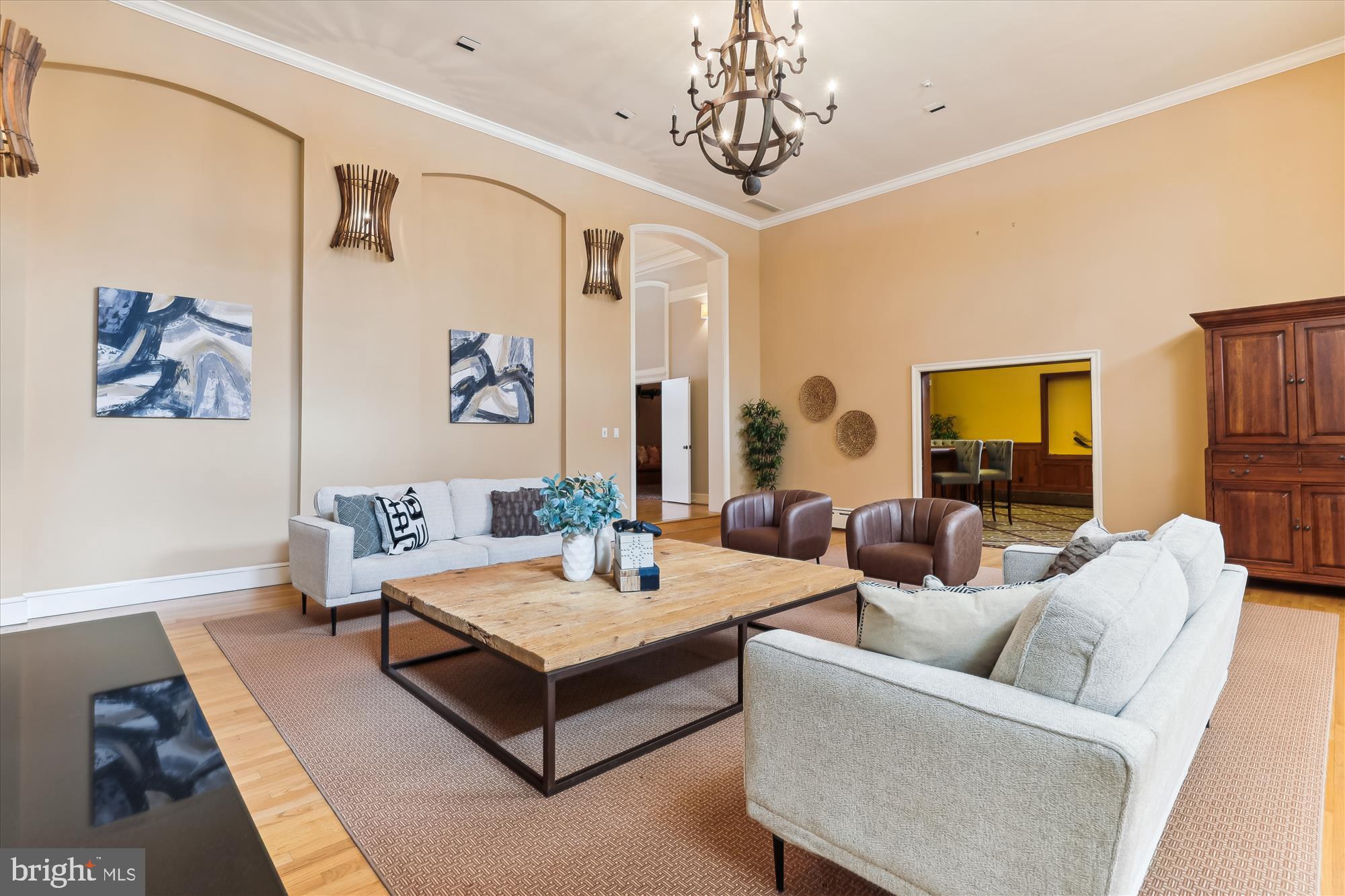 RICH E LAND - Residential