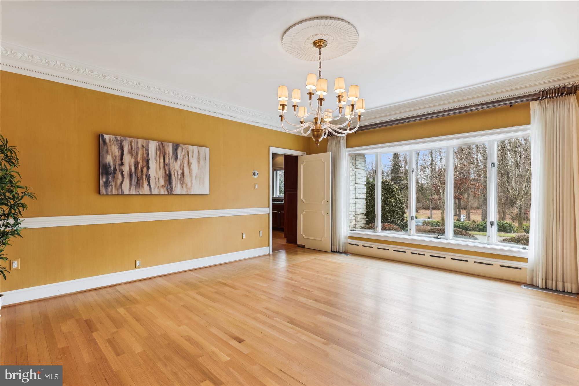 RICH E LAND - Residential