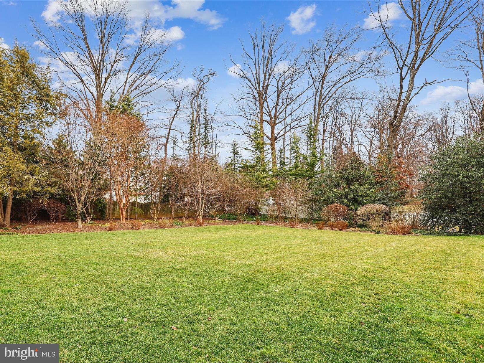 RICH E LAND - Residential