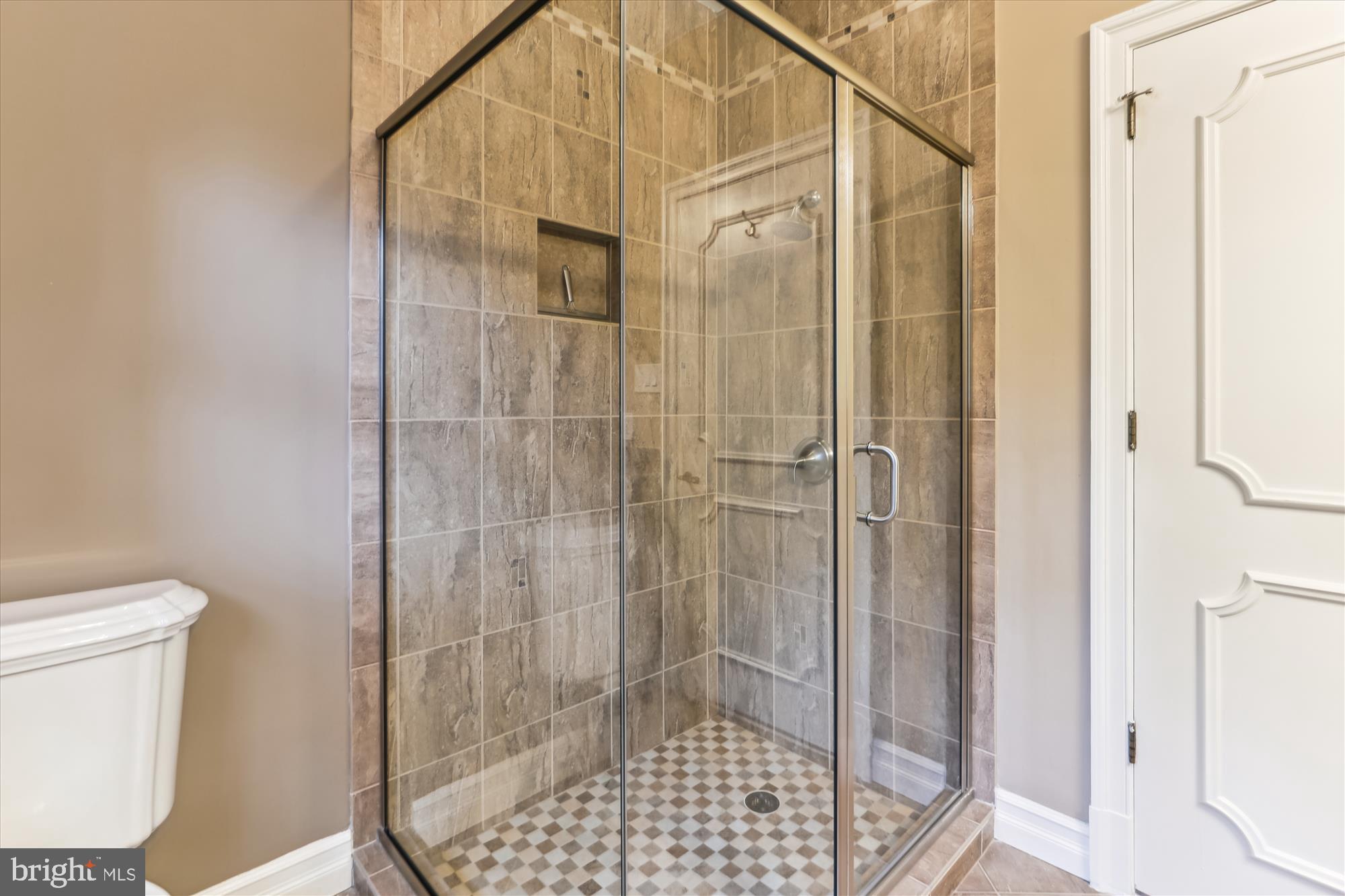 RICH E LAND - Residential