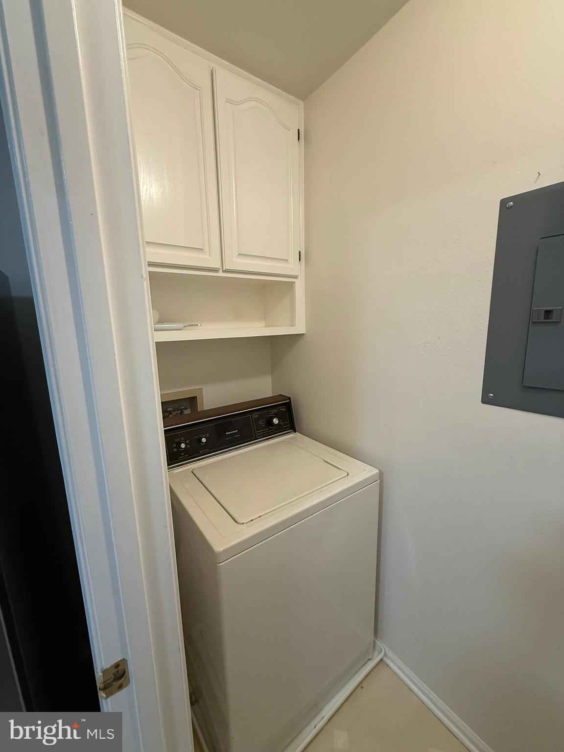 ENGLISH COUNTRY MANOR - Residential